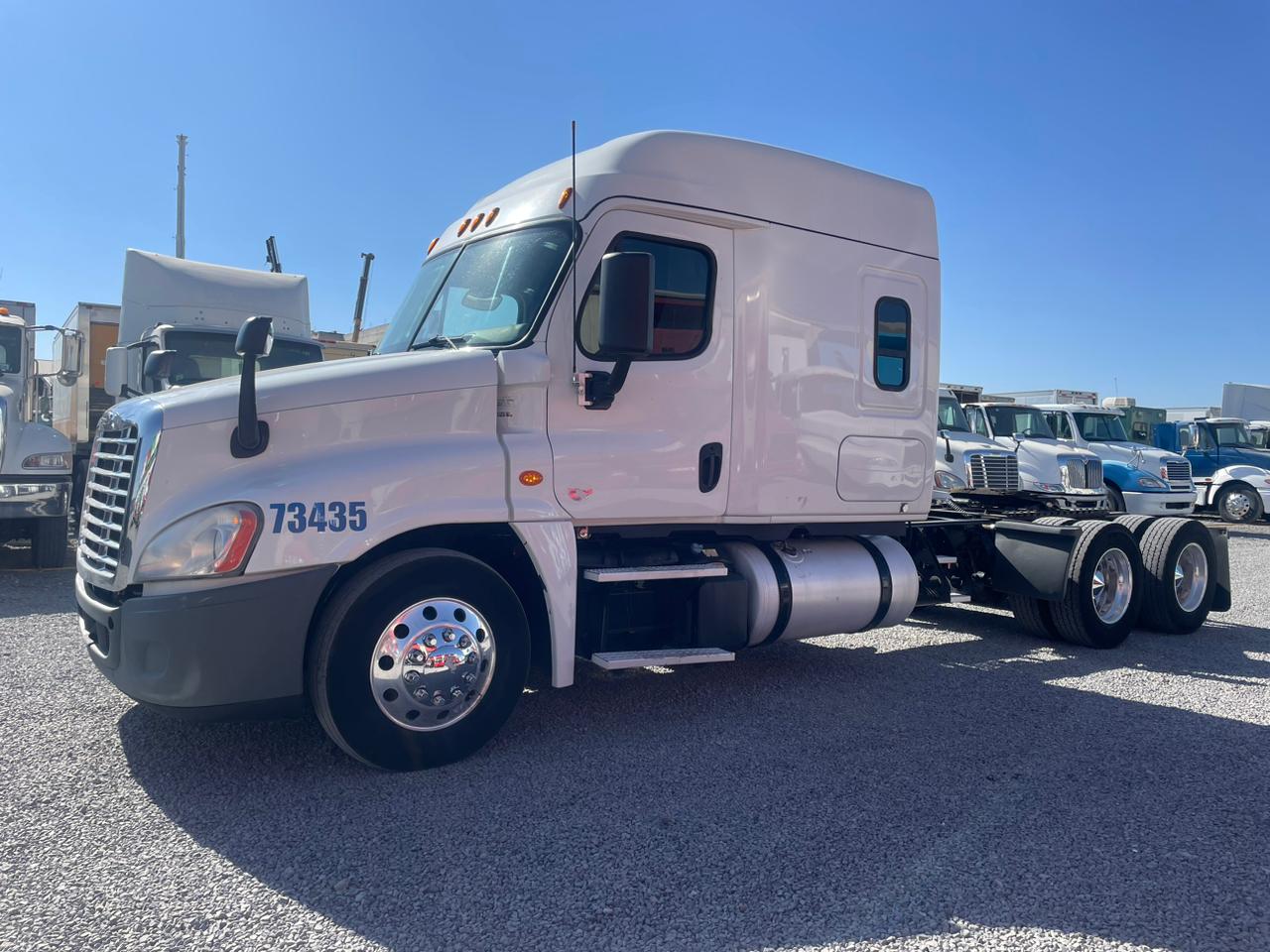 #2738 Camion Freightliner Modelo Cascadia 2018 Motor Detroit DD15 Automático 42,000lb