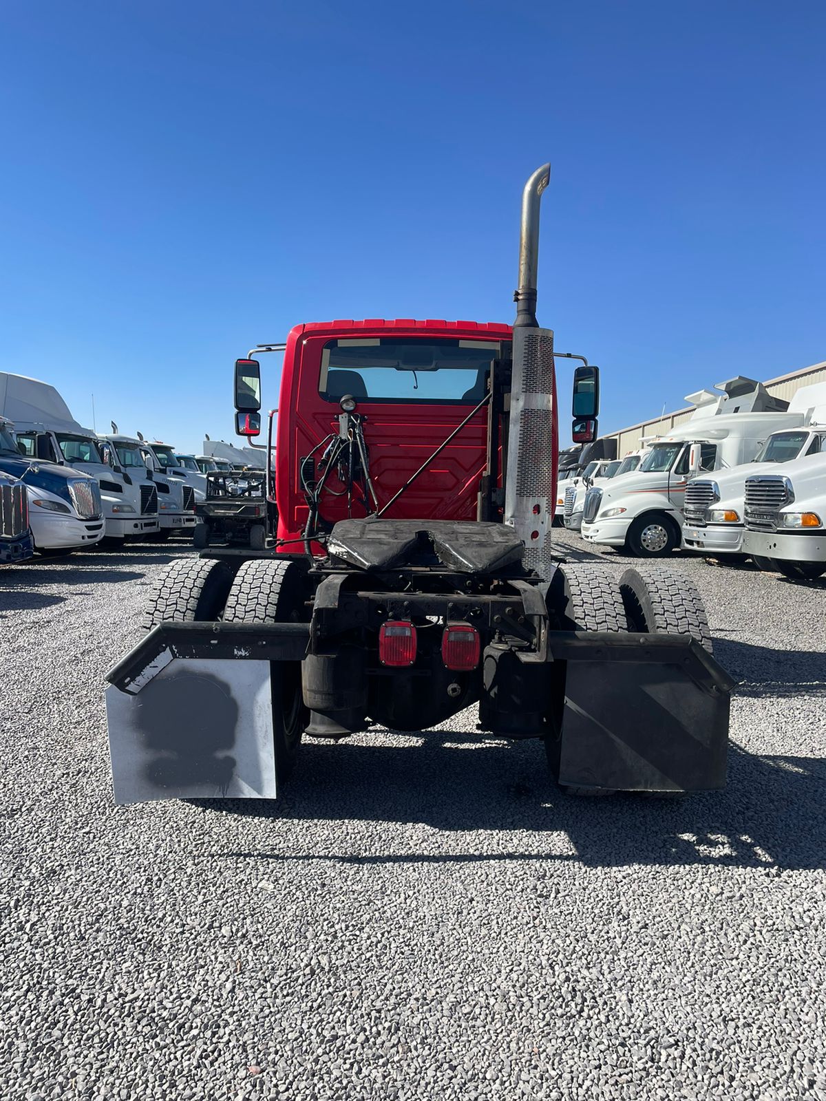 #2819 Camion Mulita International 2010 Motor Maxxforce Estandar 7 Vel. 46,000lb