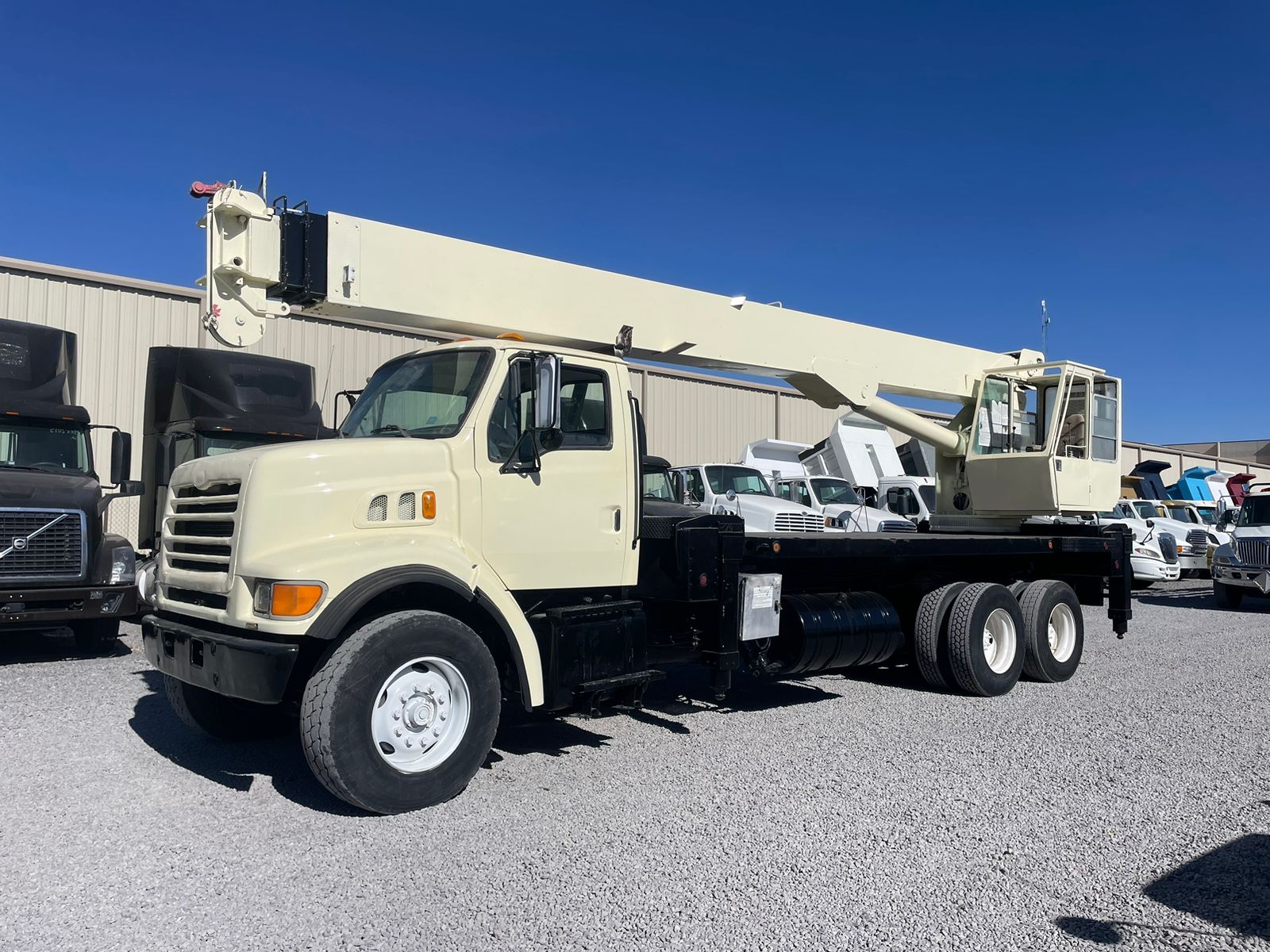 #2145 Camion Grúa Ford 1998 Motor Cummins ISM Estandar 10 Vel. 42,000lb