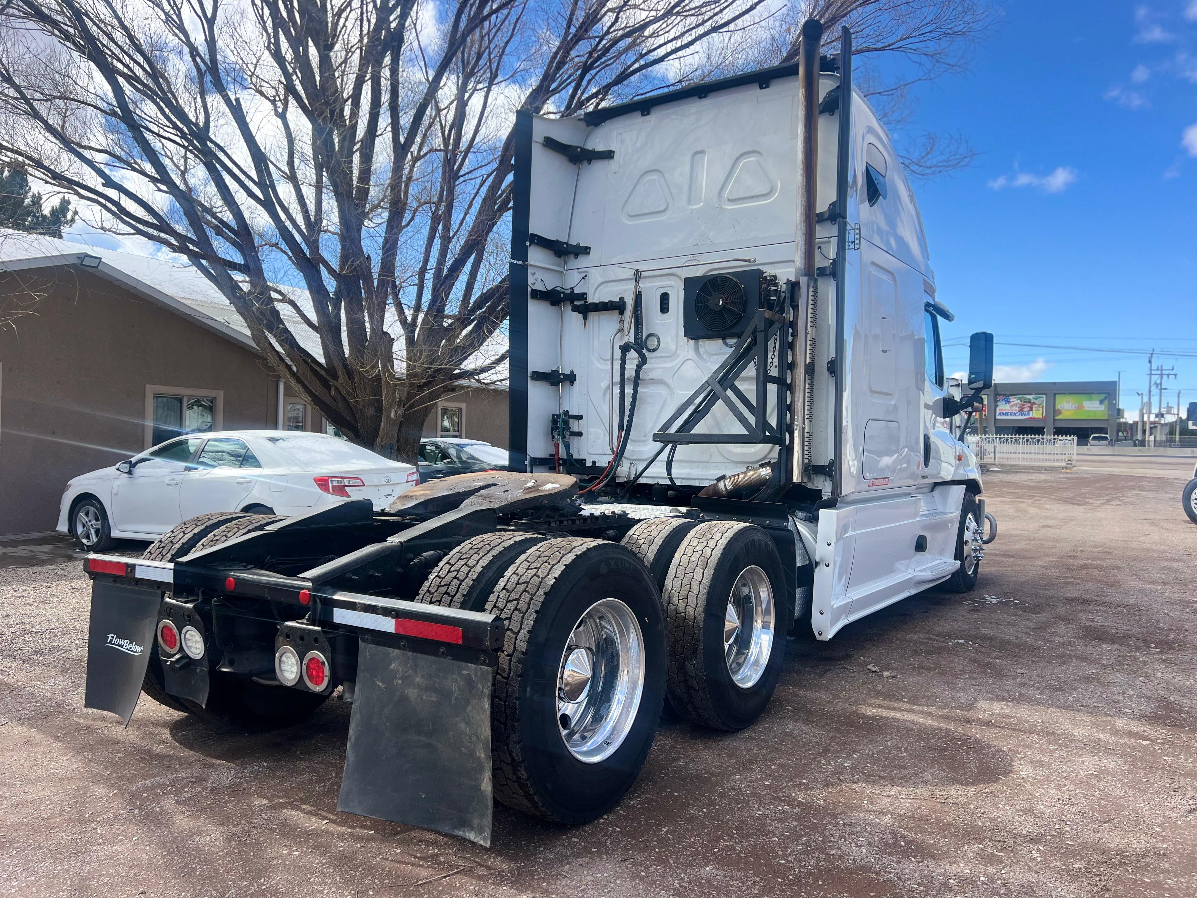 #2737 Camion Freightliner Modelo Cascadia 2018 Estándar 10 Vel. 42,000lb