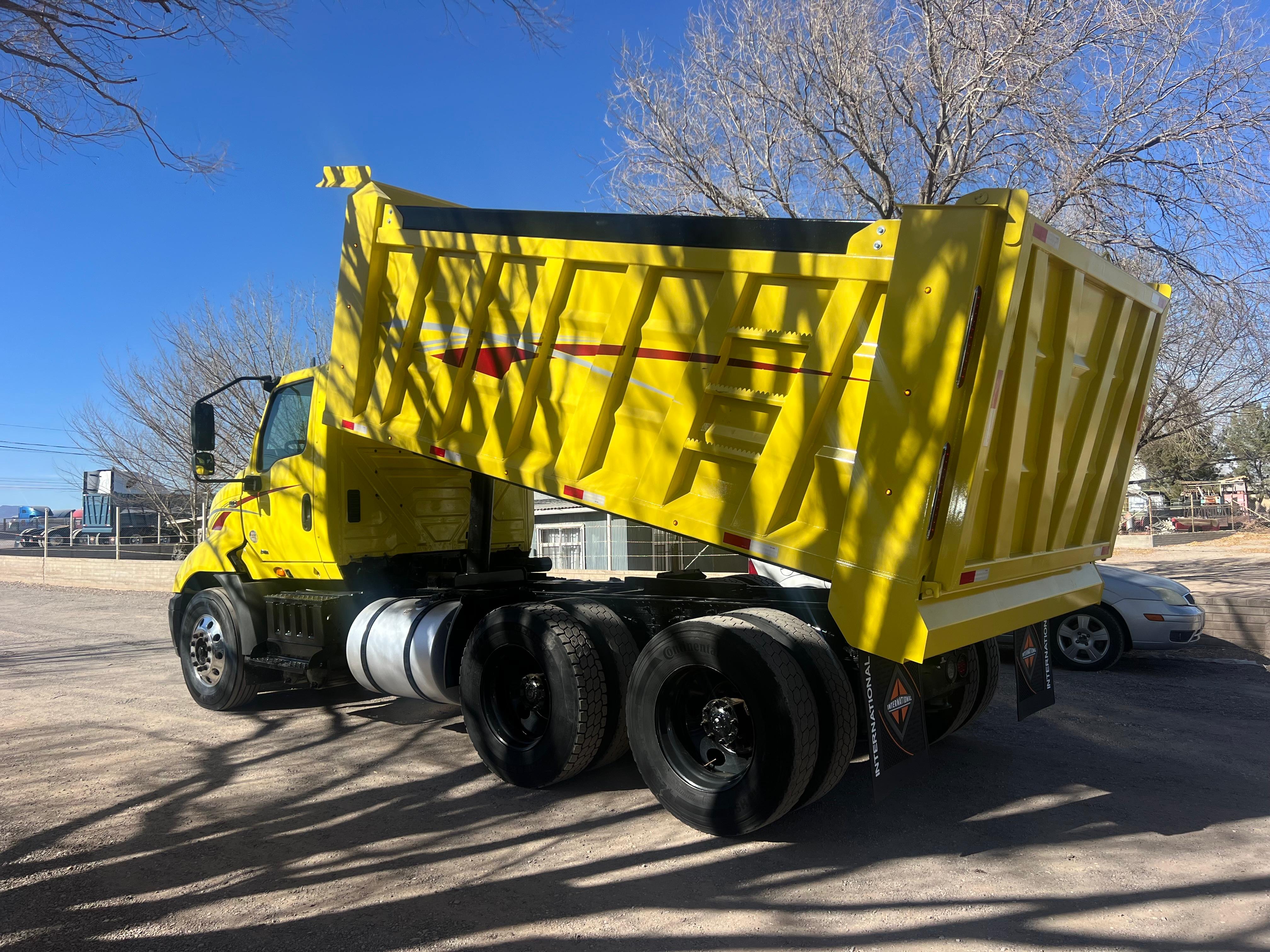 #2773 Camion Volteo Dompe 14 mts International 2018 Motor Navistar Estándar 10 Vel. 42,000lb