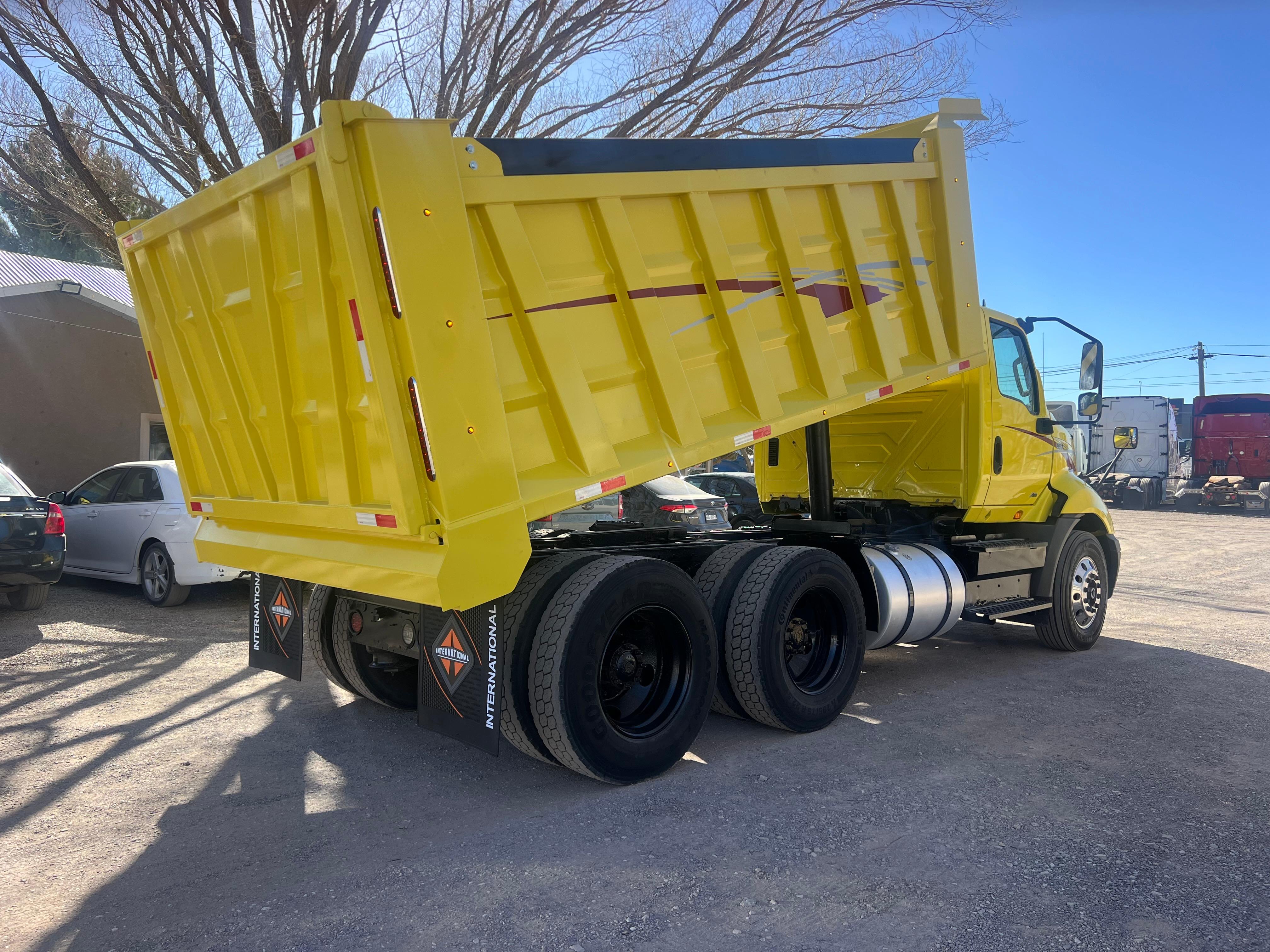#2773 Camion Volteo Dompe 14 mts International 2018 Motor Navistar Estándar 10 Vel. 42,000lb