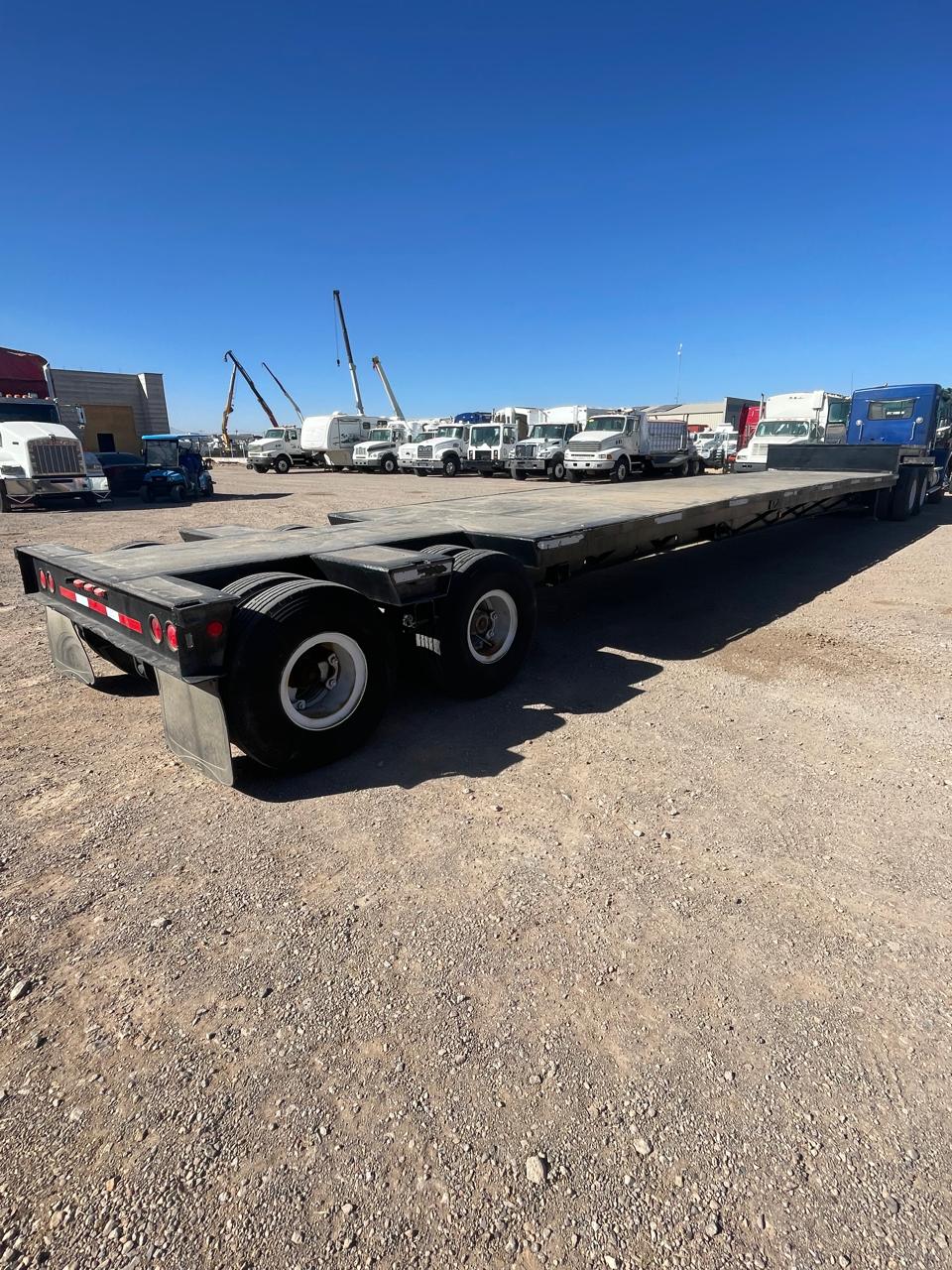 #700 Cama Baja Low boy Año 1973 Marca TSI 53’ X 8’ Suspensión de Muelles