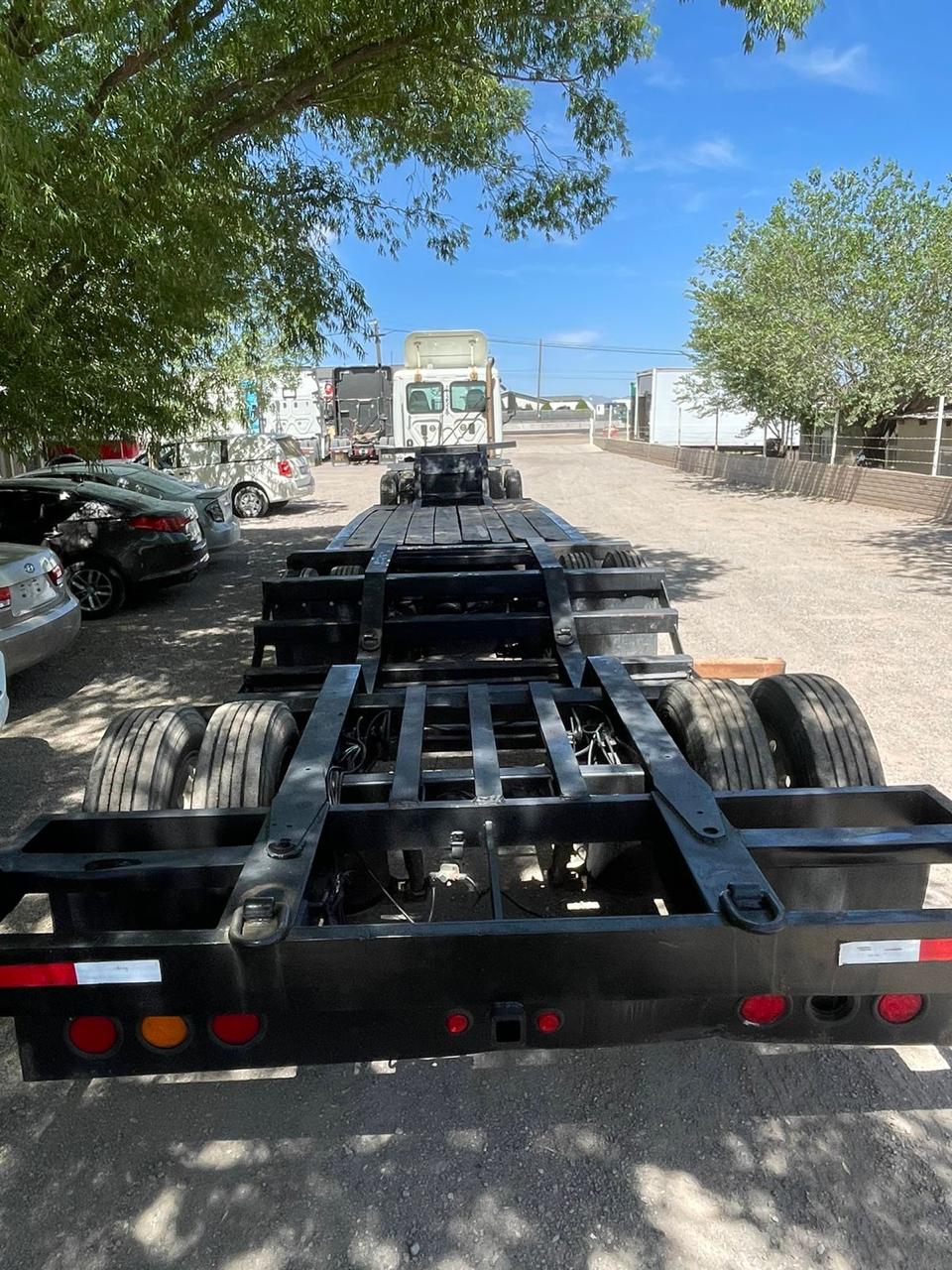 #600 Lowboy 50' Marca Talbert 2006 Suspension de Aire 2 ejes