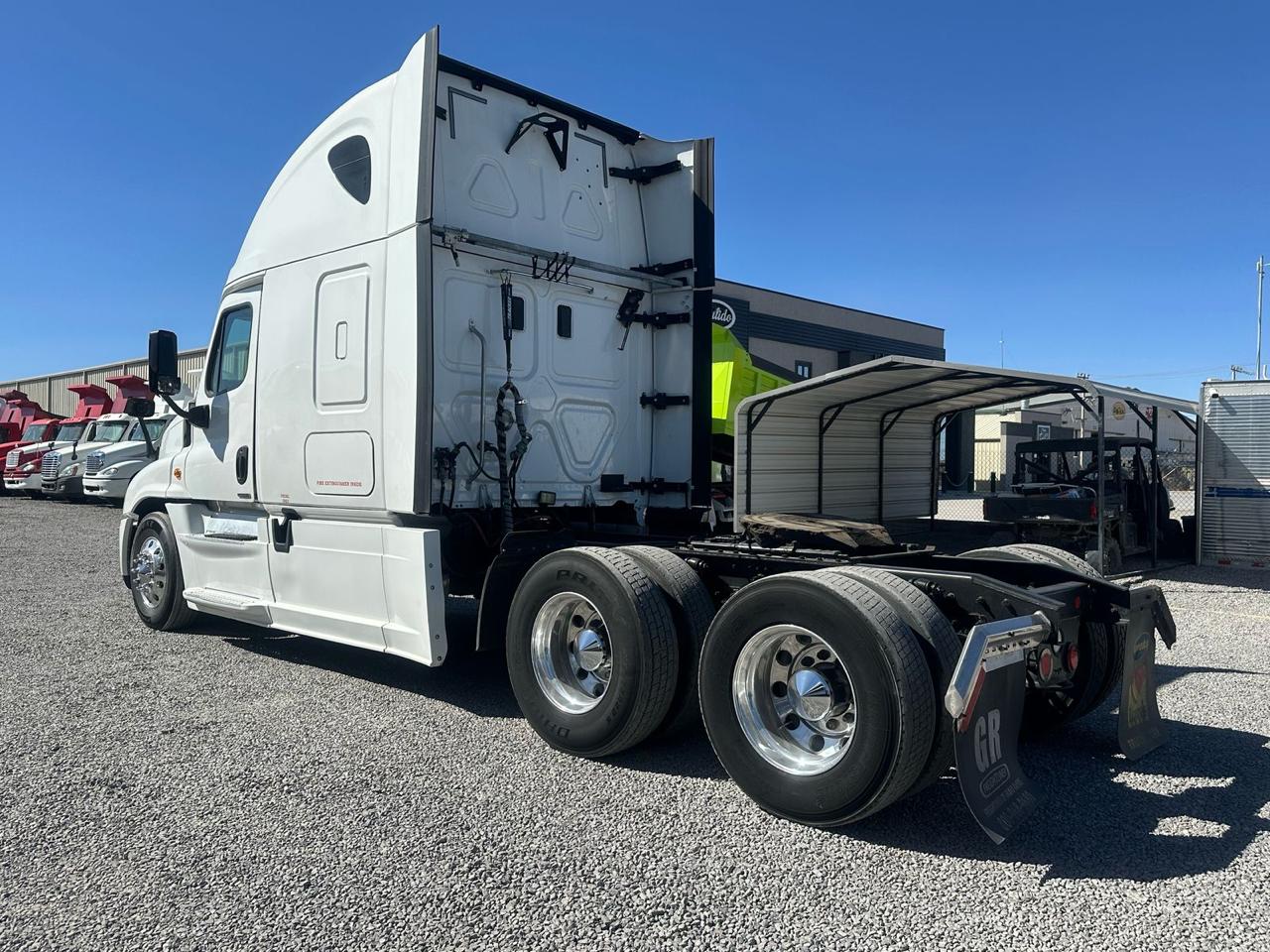 #2893 Camion Freightliner Cascadia 2017 Motor Detroit D15-455hp Estándar 10 Vel. 42,000lb
