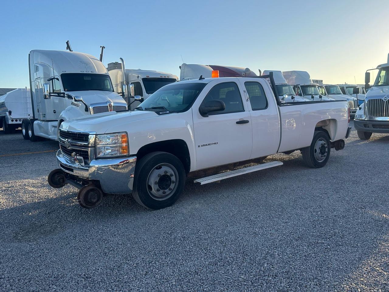 #128 R Camioneta Para vías del tren Chevrolet Silverado 2009 Automático Motor Vorte Gasolina