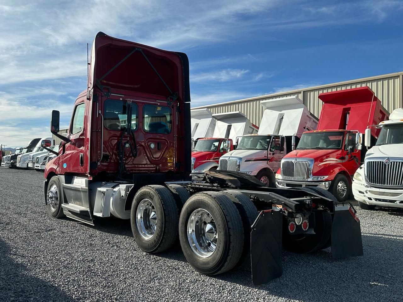#2907 Camión Day Cab Freightliner 2019 Motor Detroit D15-505hp Automático 25,000lb