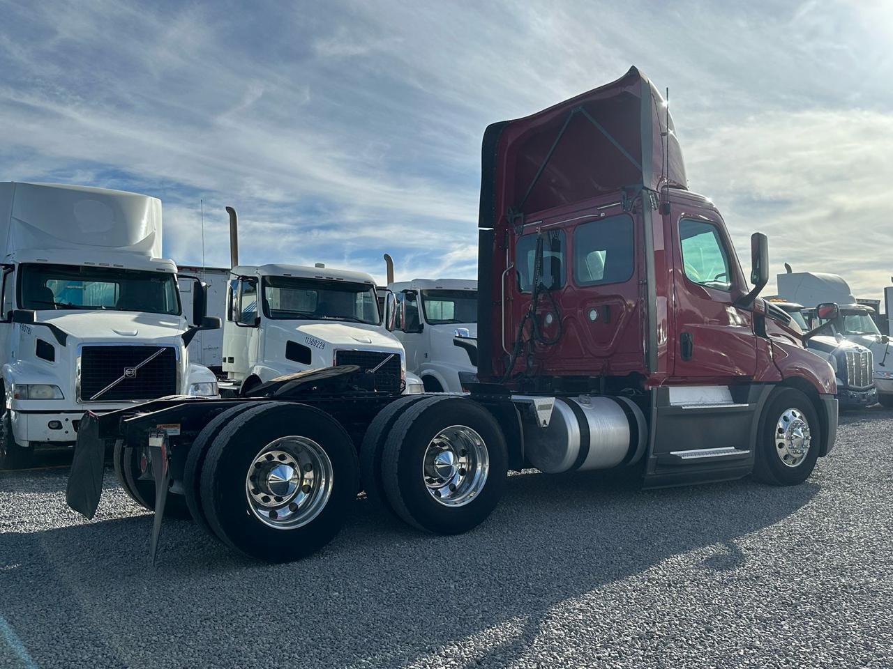 #2907 Camión Day Cab Freightliner 2019 Motor Detroit D15-505hp Automático 25,000lb