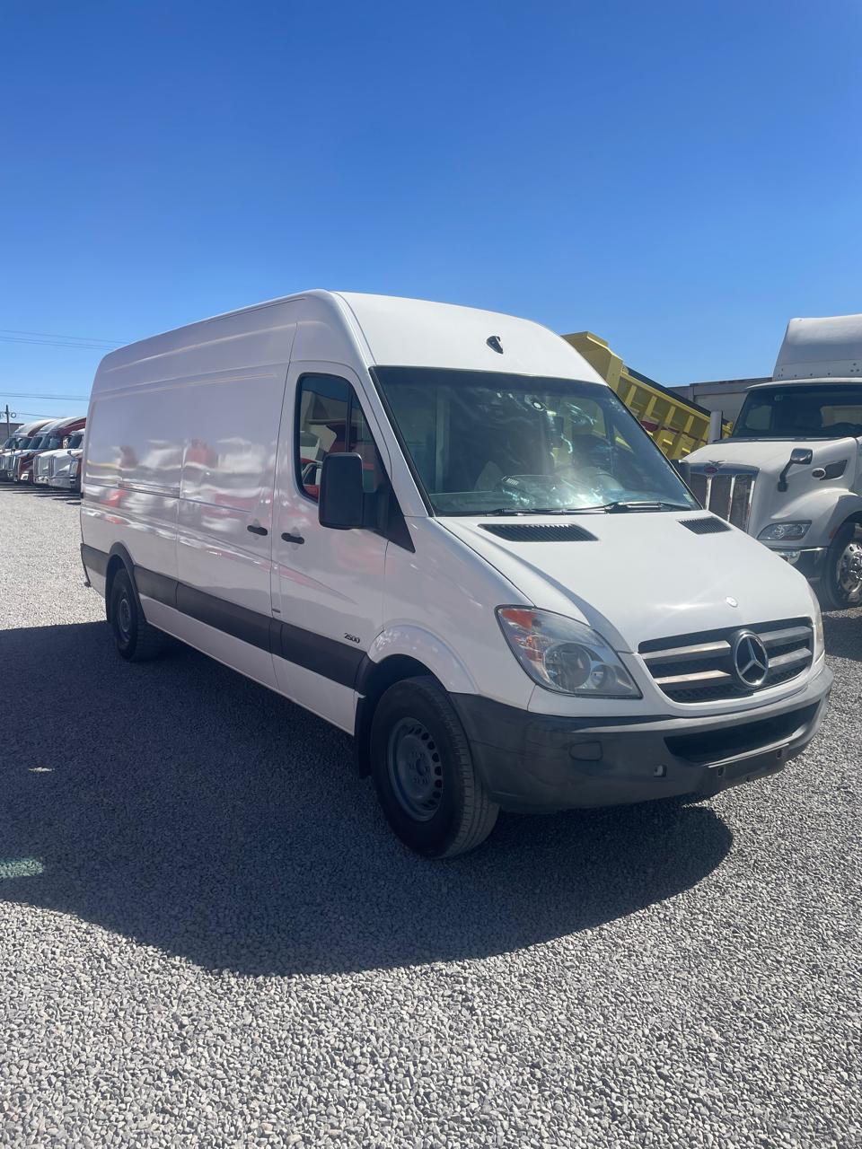 #150 Camioneta Mercedez Benz Sprinter 2500 2011 Automatico Motor 3.0L V6 CRDI Diesel