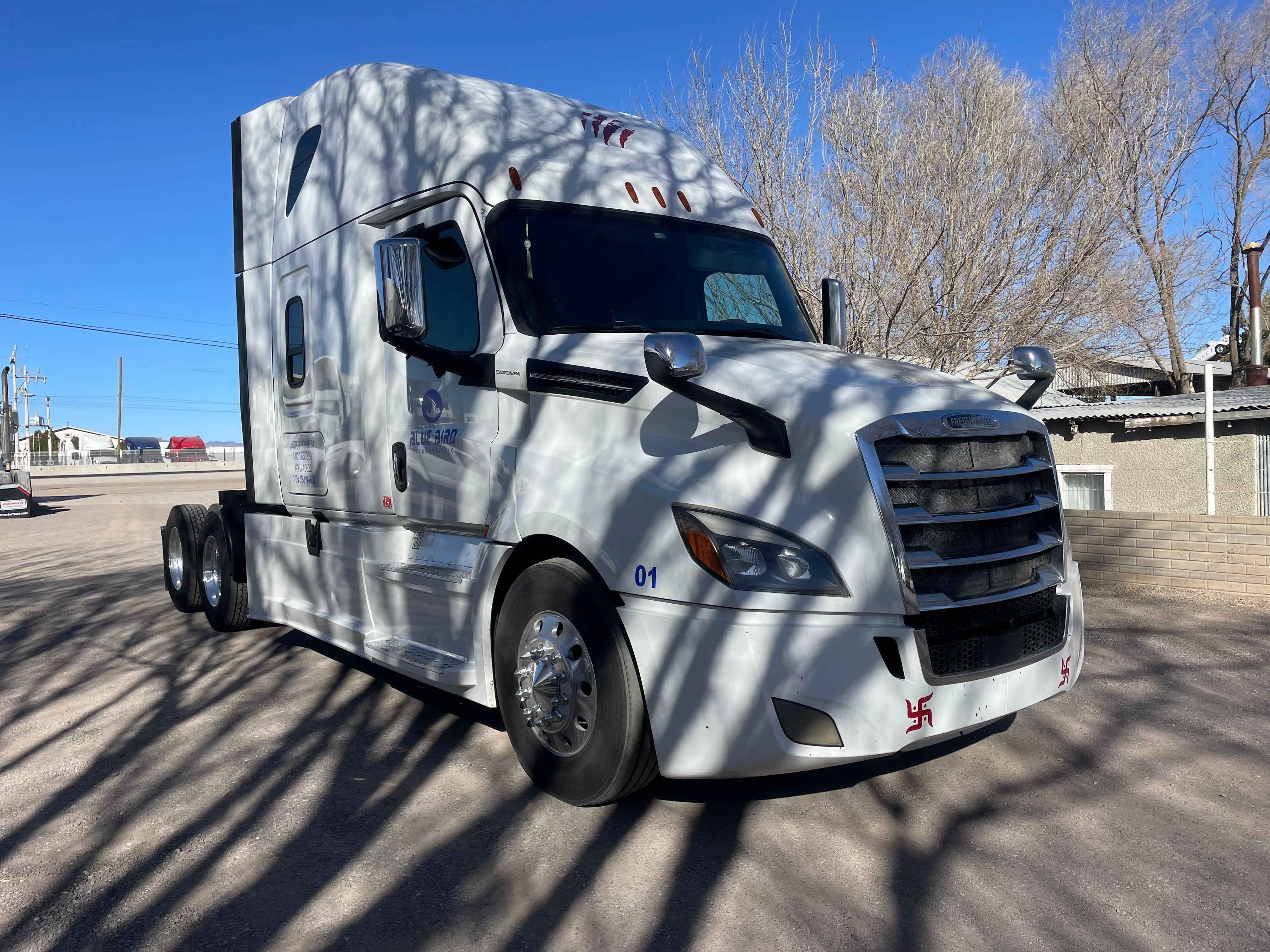 #2809 Camion Freightliner Cascadia 2018 Motor Detroit DD15-505hp Automatico 42,000lb