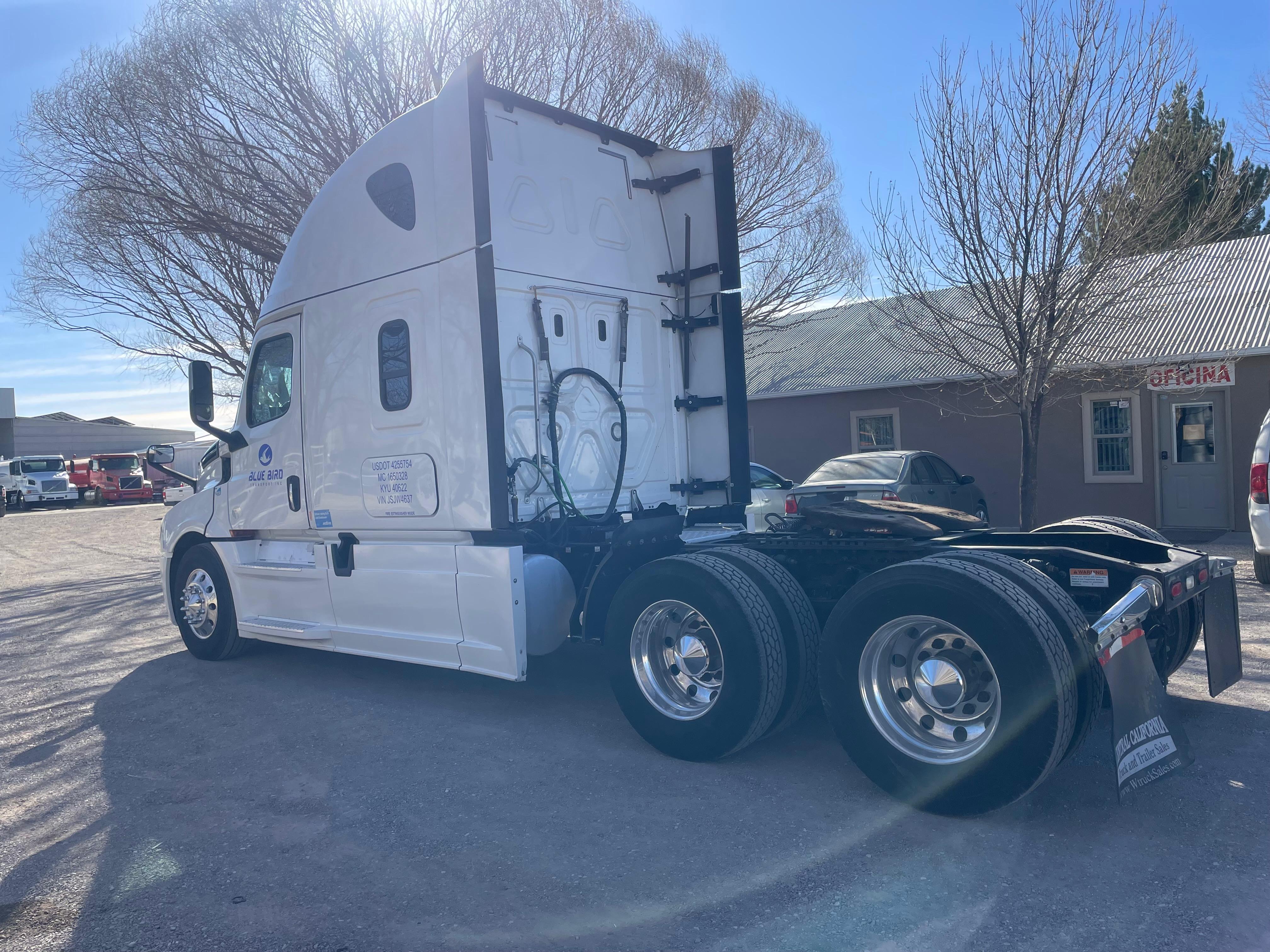 #2809 Camion Freightliner Cascadia 2018 Motor Detroit DD15-505hp Automatico 42,000lb