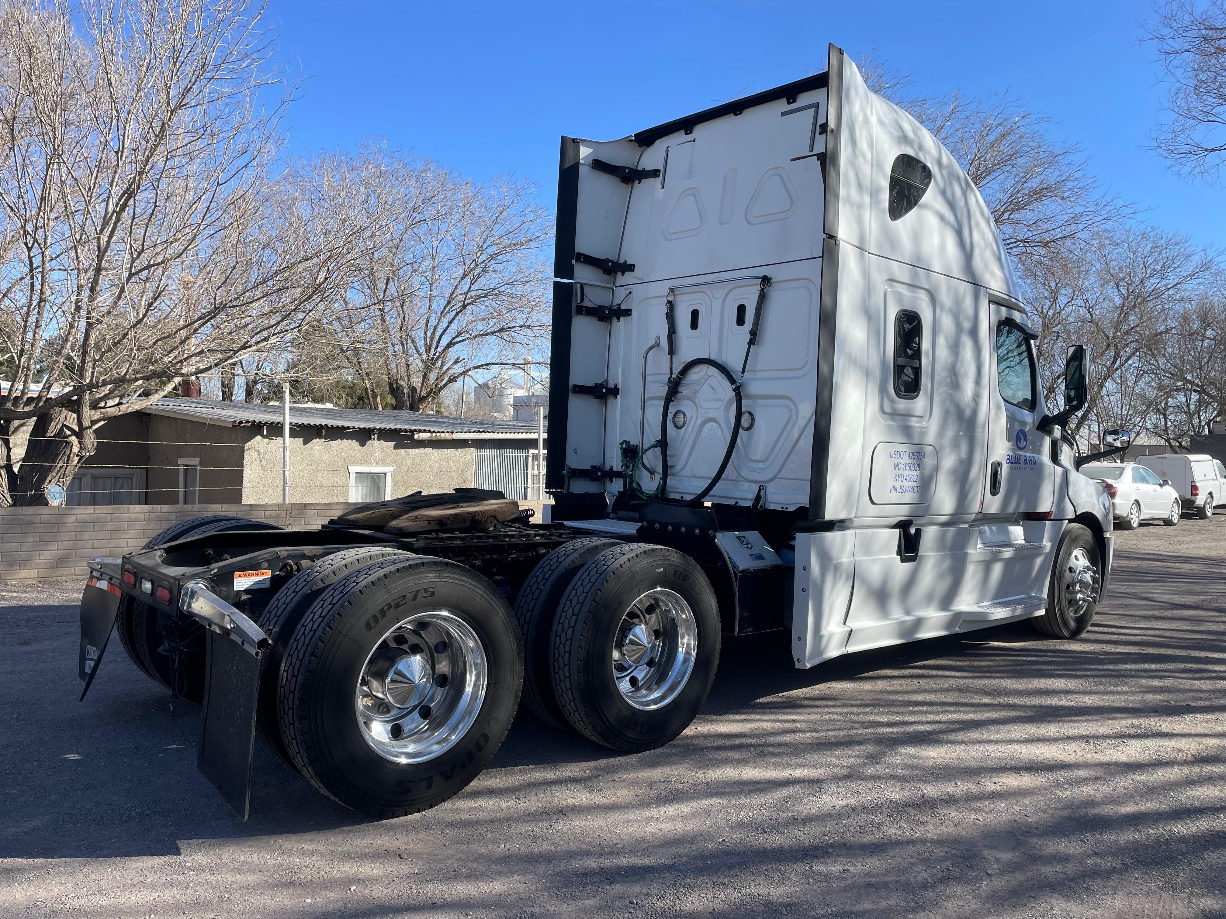 #2809 Camion Freightliner Cascadia 2018 Motor Detroit DD15-505hp Automatico 42,000lb