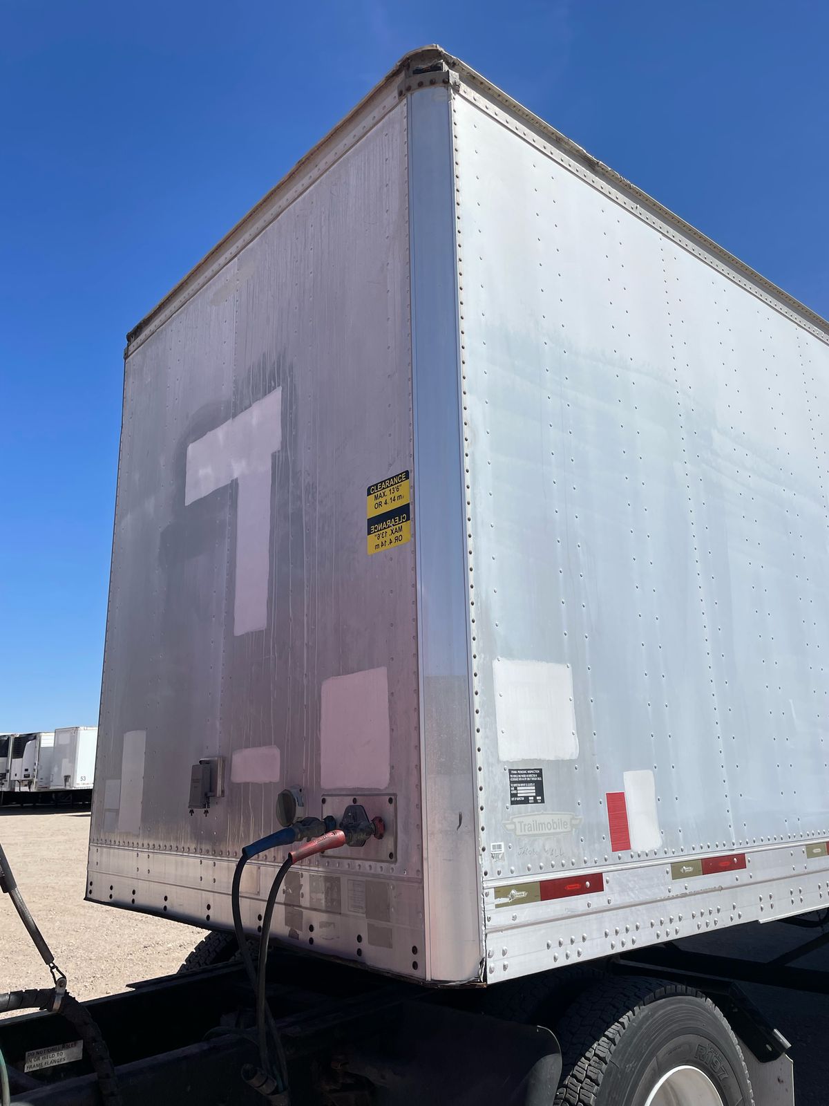 #2620 Caja Seca 53’ Pies Marca Trailmobil 2006 Suspencion Muelles Puerta Cortina