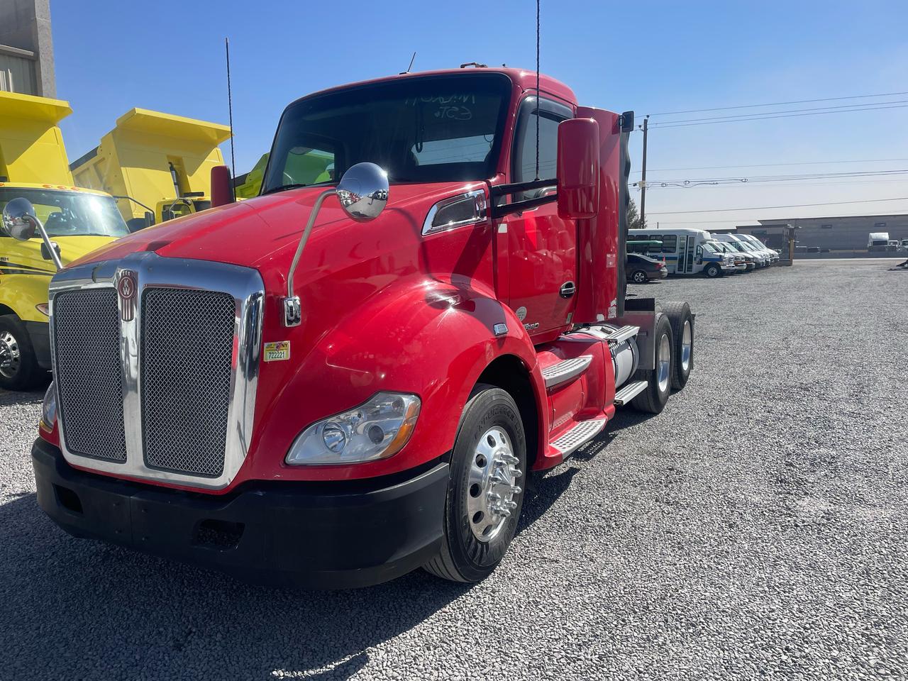 #2132 Camion Kenworth 2014 Motor Cummins isx15 Estandar 10 Vel. 42,000lb