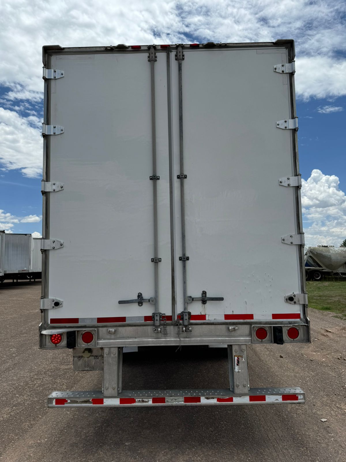 #2500 Caja seca 53’ Great Dane 2006 Puertas de libro Suspensión de aire