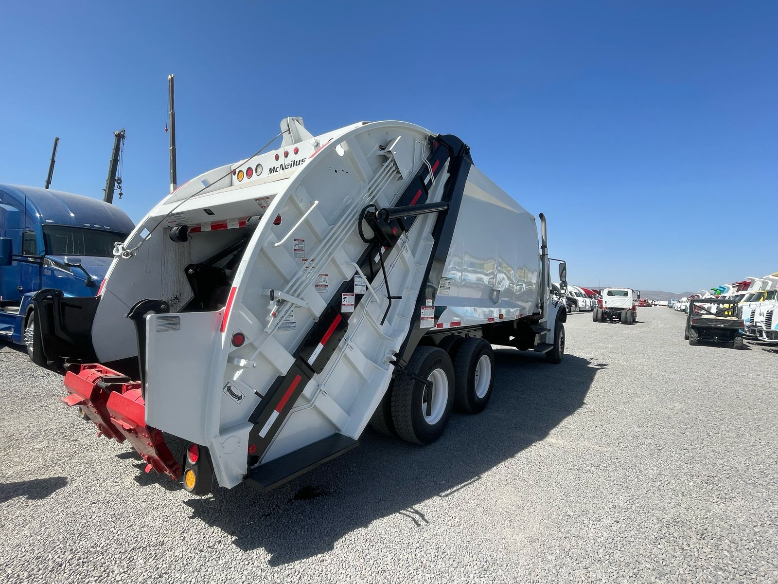 #2545 Camión Recolector Freightliner 2020 Motor Cummins Automática 2 Ejes 42,000lb