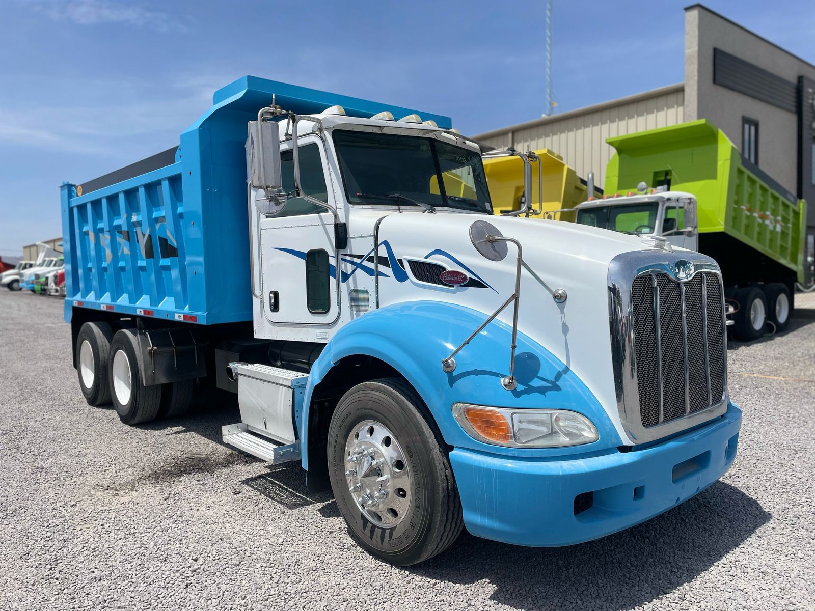 #2139 Dompe 14mts Peterblit 2009 Motor Cummins isx 10 Vel. Estándar 42,000lb