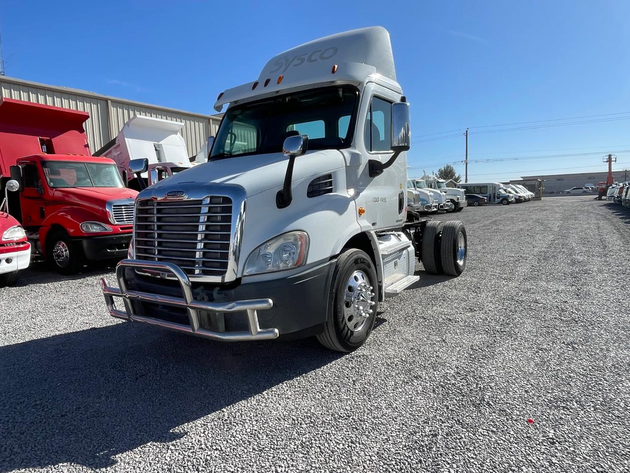 #2965 Camion 1 eje Freightliner Modelo Cascadia 2011 Motor DD13 Automatica 1300,00lb