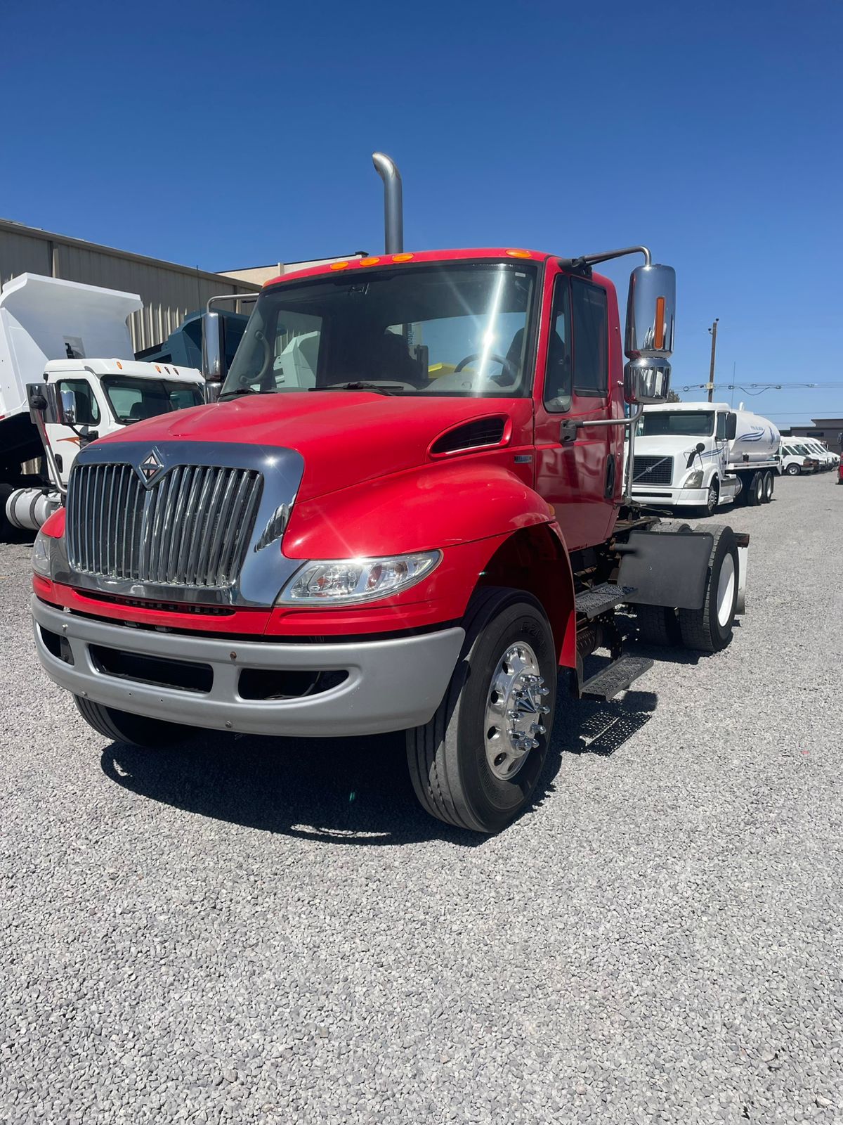 #2775 Camion 1 eje International Modelo Prostar 2010 Motor Max Forcé 10 Vel. 1,300lb