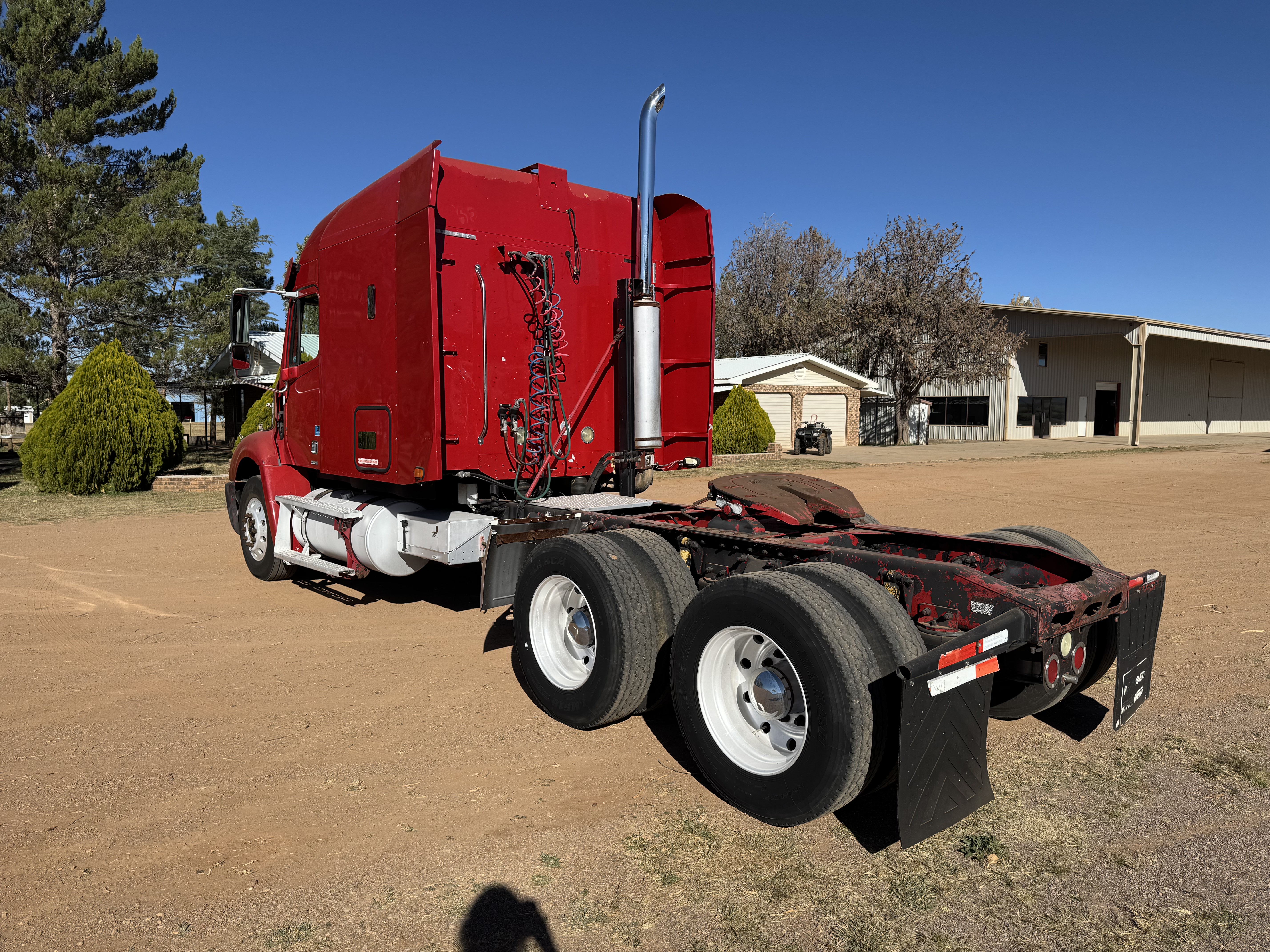 2004 Camion Day Cab Freightliner Motor CAT-C13 Estandar Placas Estatales #3395