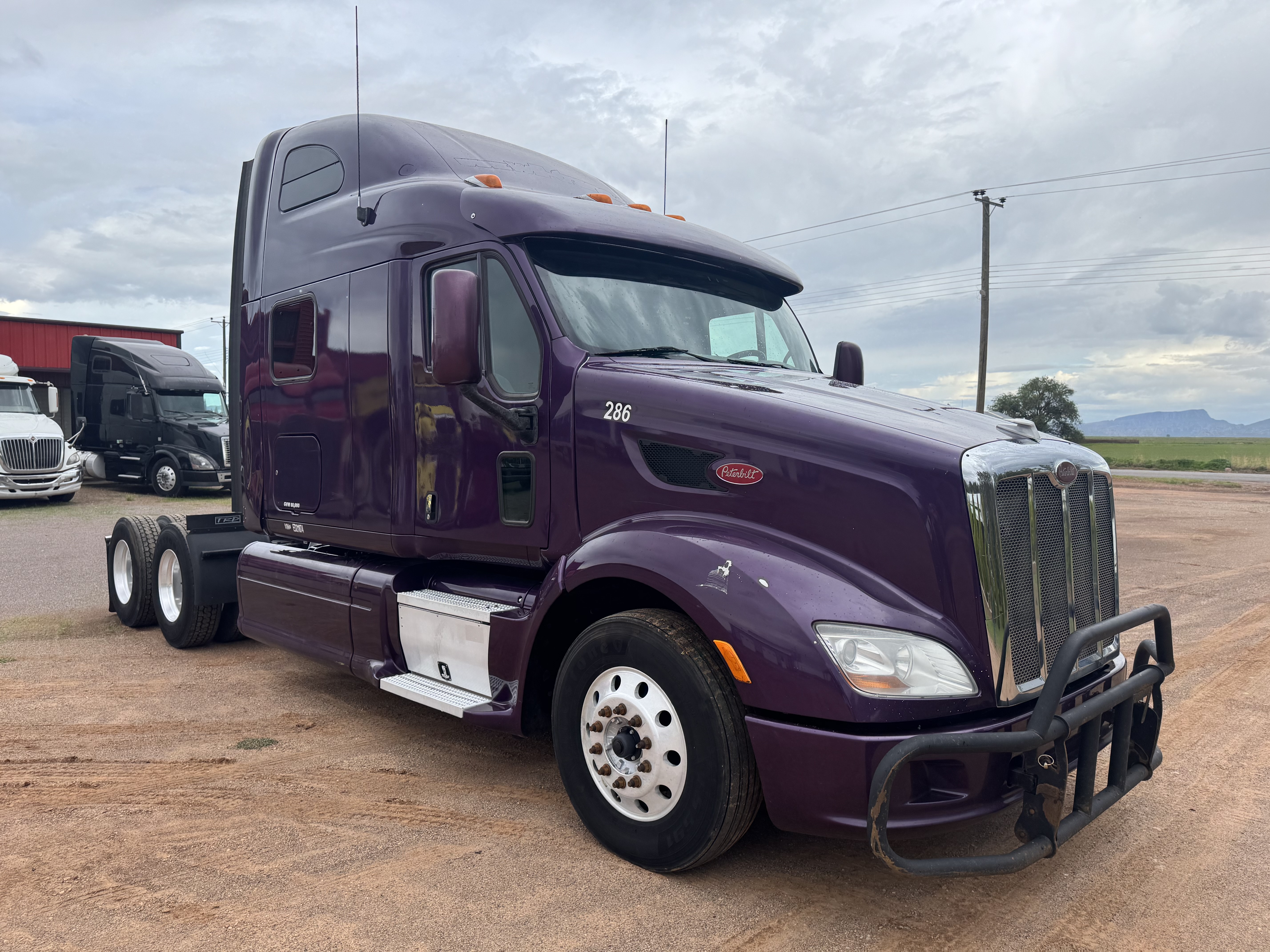 #1050 Camion Peterbilt Modelo 587 2014 Motor Paccar 10 Vel. Diferencial 38,000 Placas Estatales