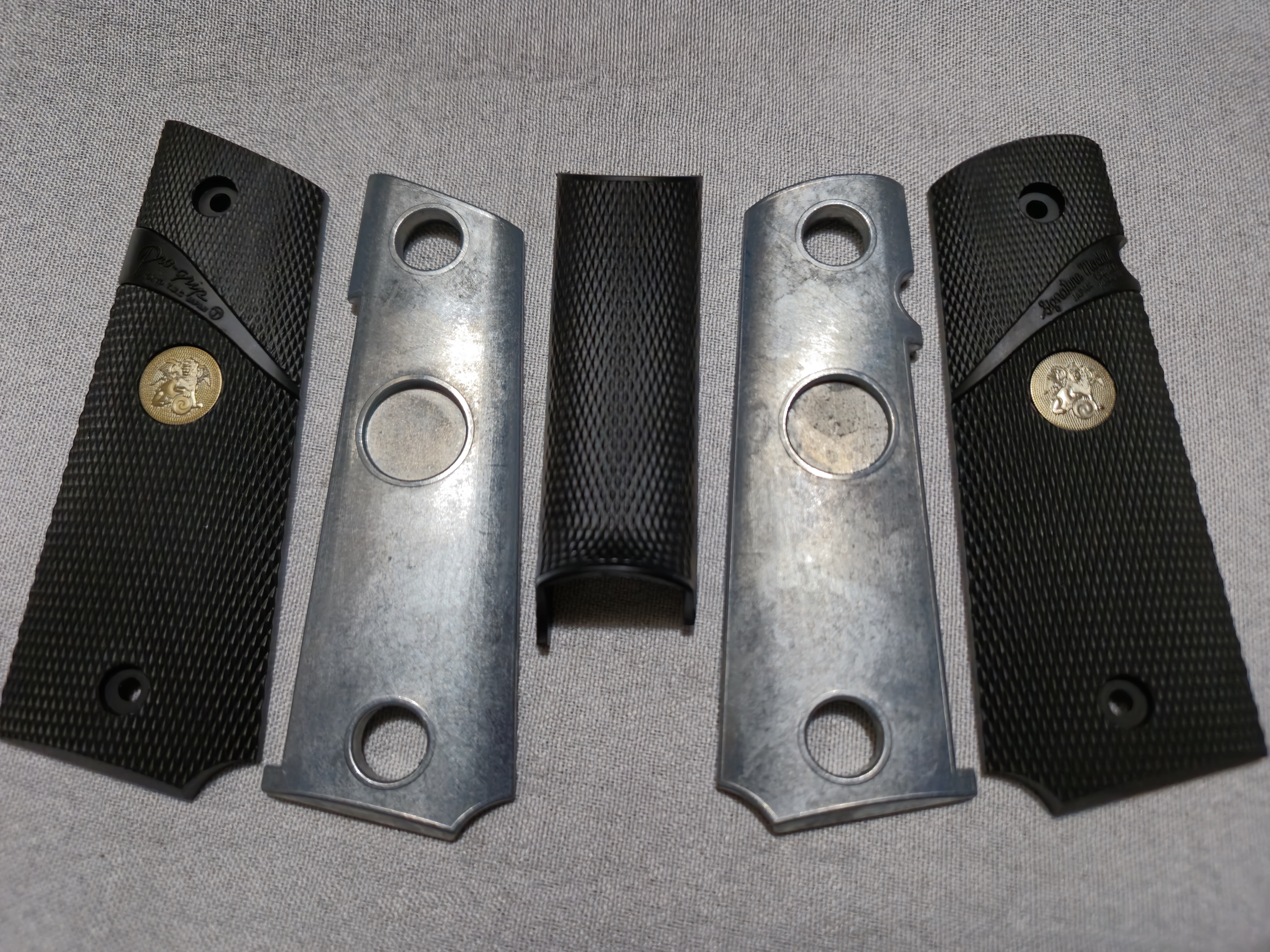 Tokyo Marui MEU 1911 Grip Panels