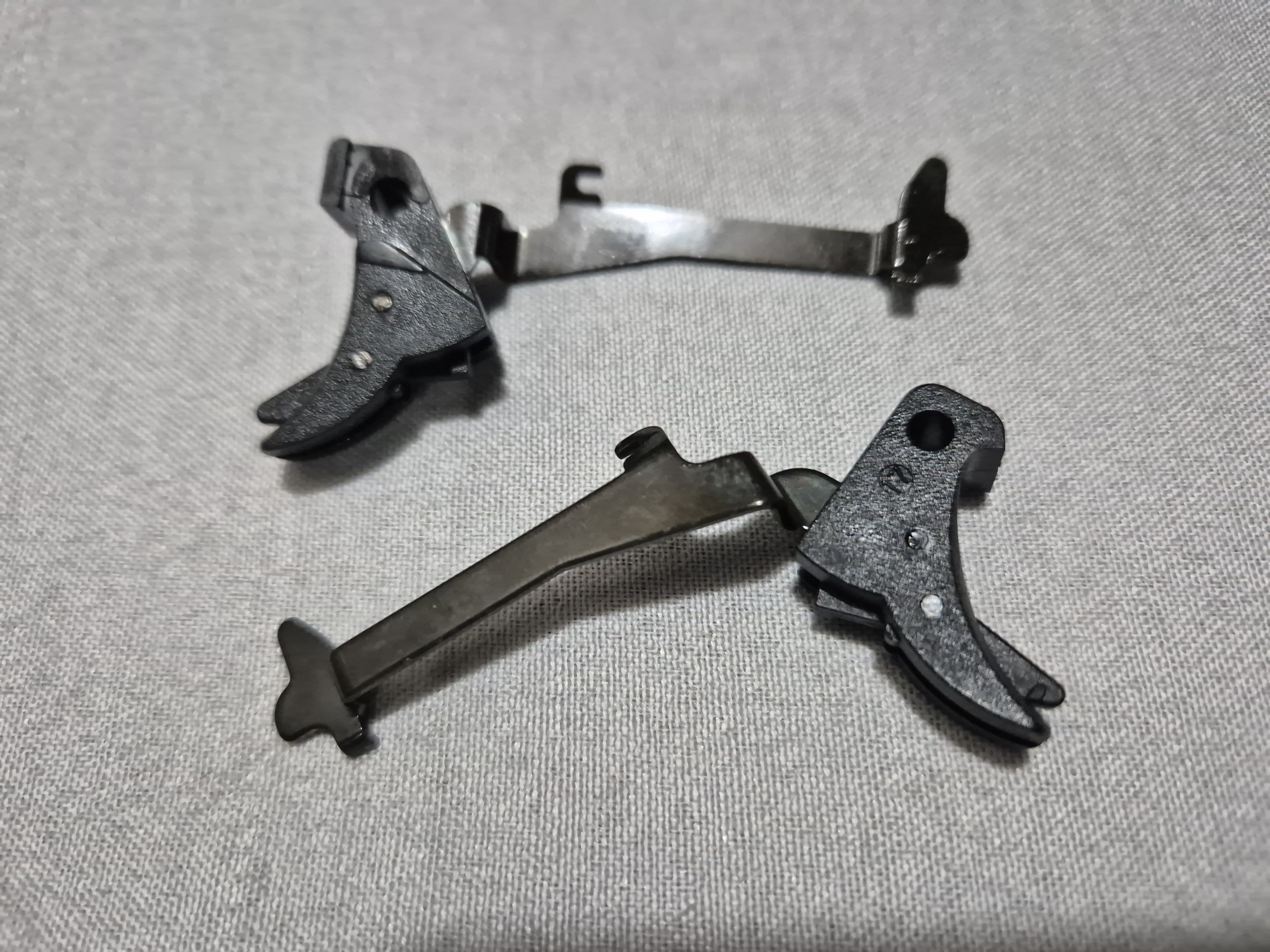 Tokyo Marui Glock 17 Trigger with Trigger Arm