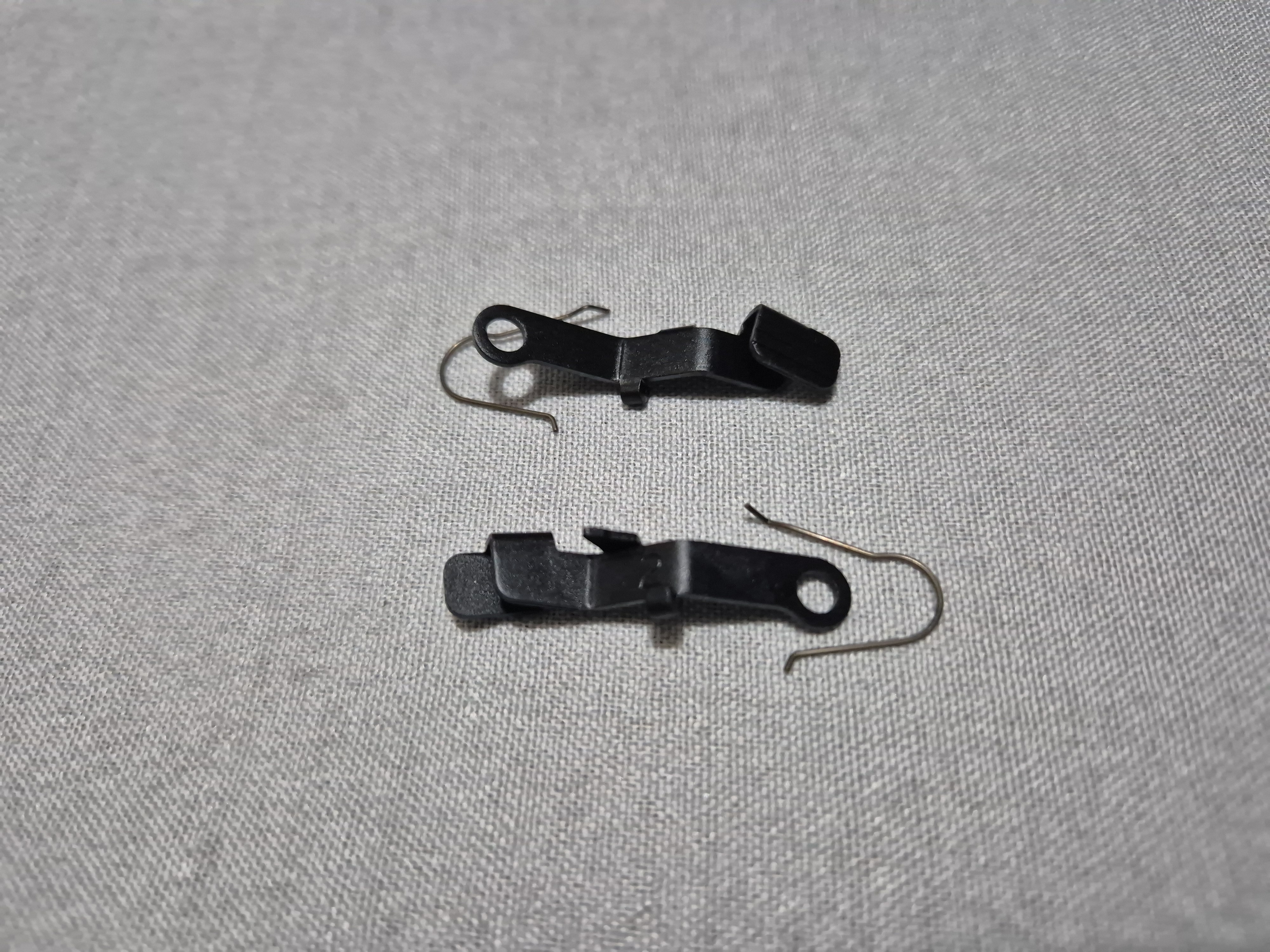 Tokyo Marui Glock 17 Slide Stop with Spring