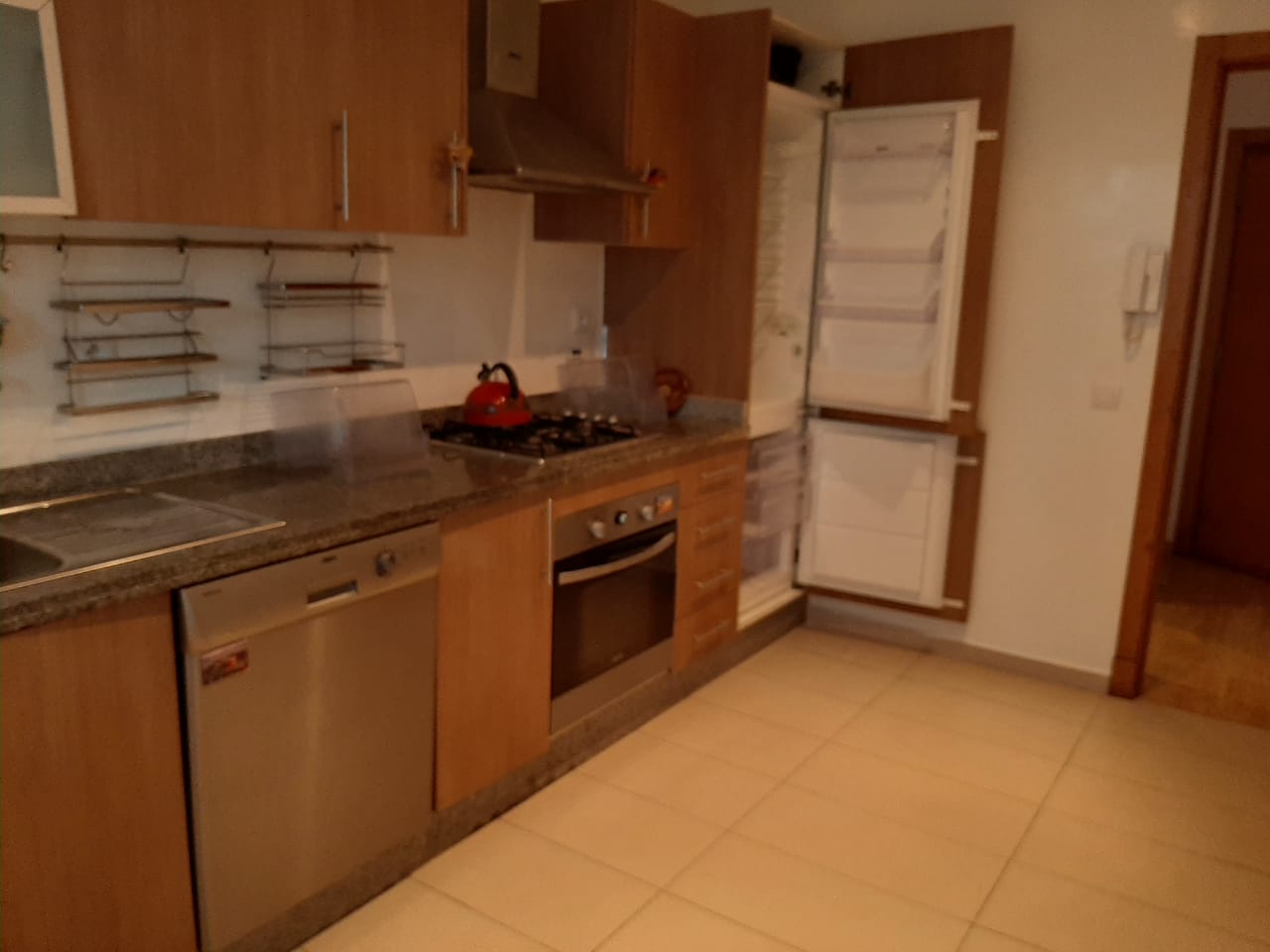 A loue Superbe appt meuble