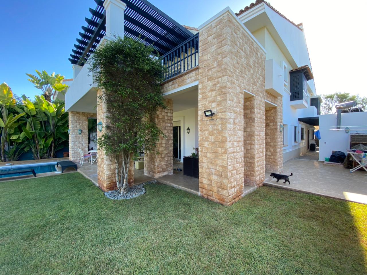 A vendre villa exceptionnelle résidence sécurise