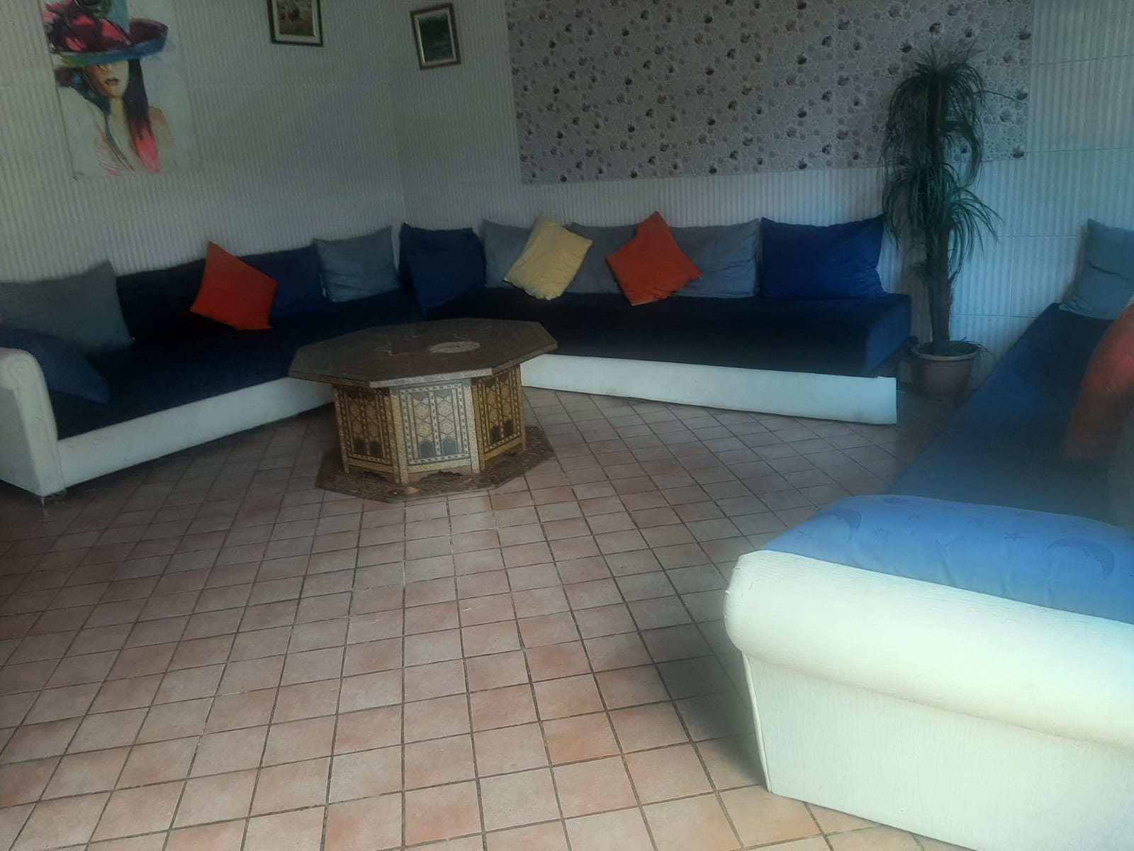 Très beau studio a louer avec piscine