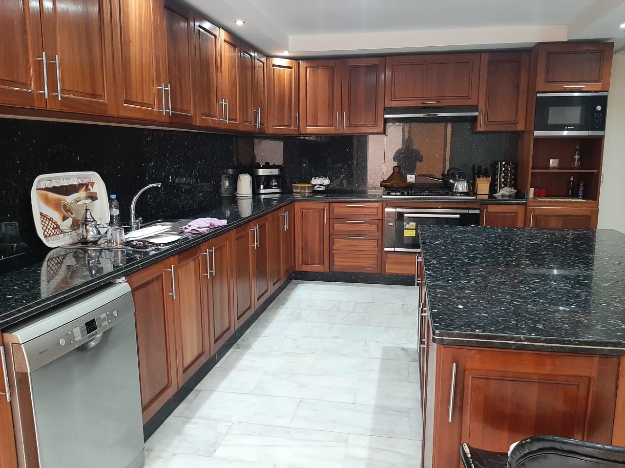 Villa moderne neuve a vendre quartier residenciel
