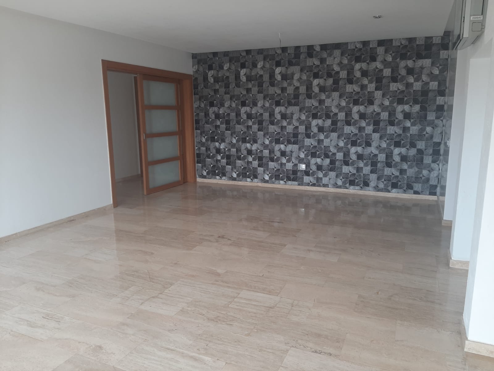 Merveilleux appt a vendre, 3 ch residence sécurisé