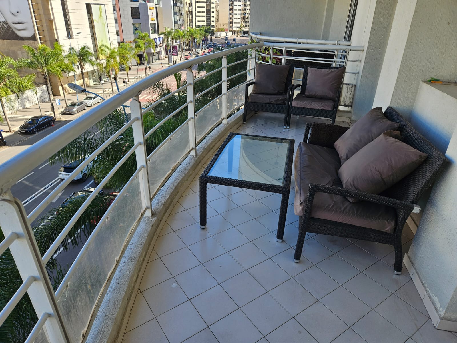 Residence a louer, bel appt meuble 3ch