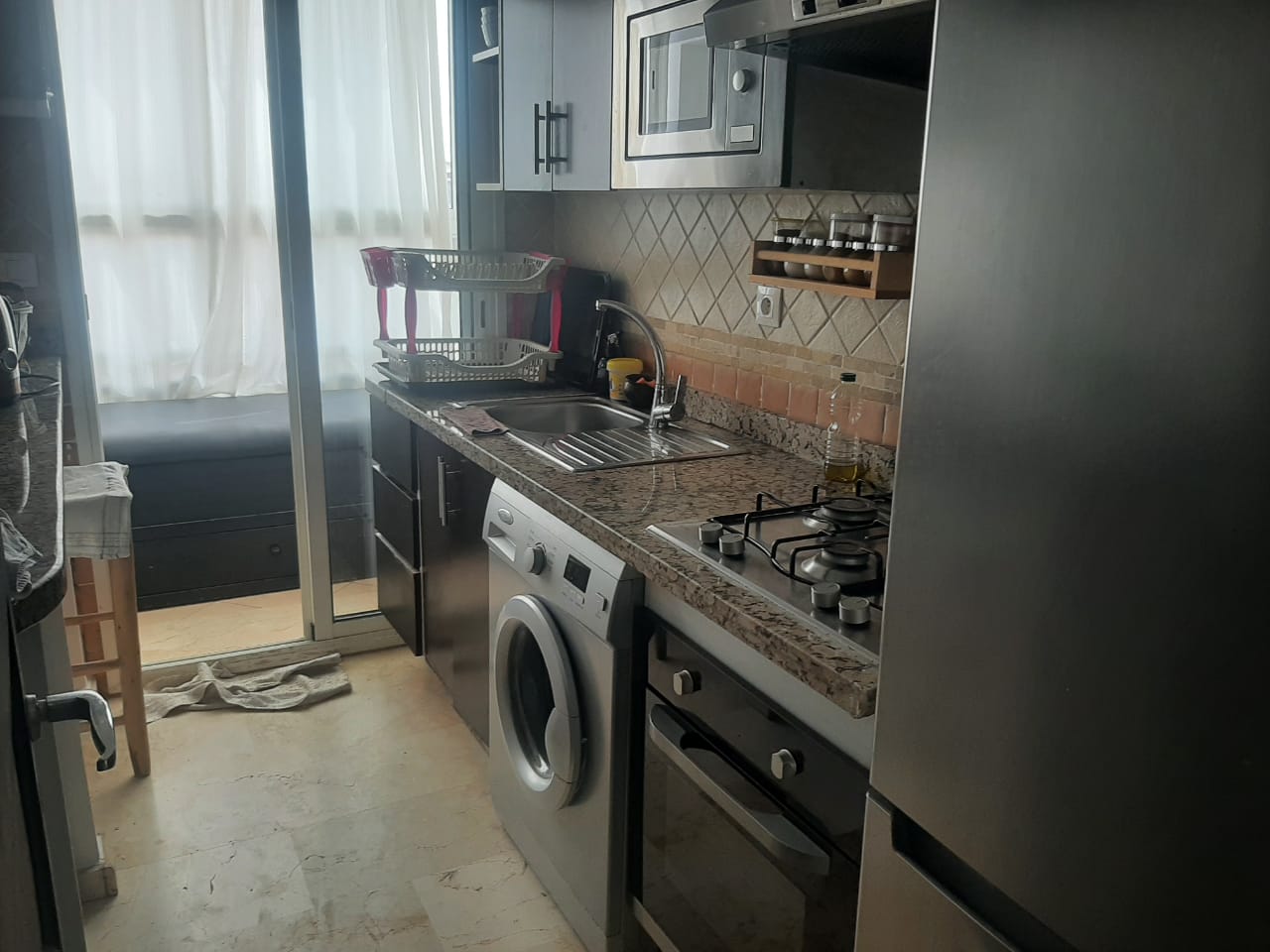 Loue appartement, residence sécurisé, bord de la mer