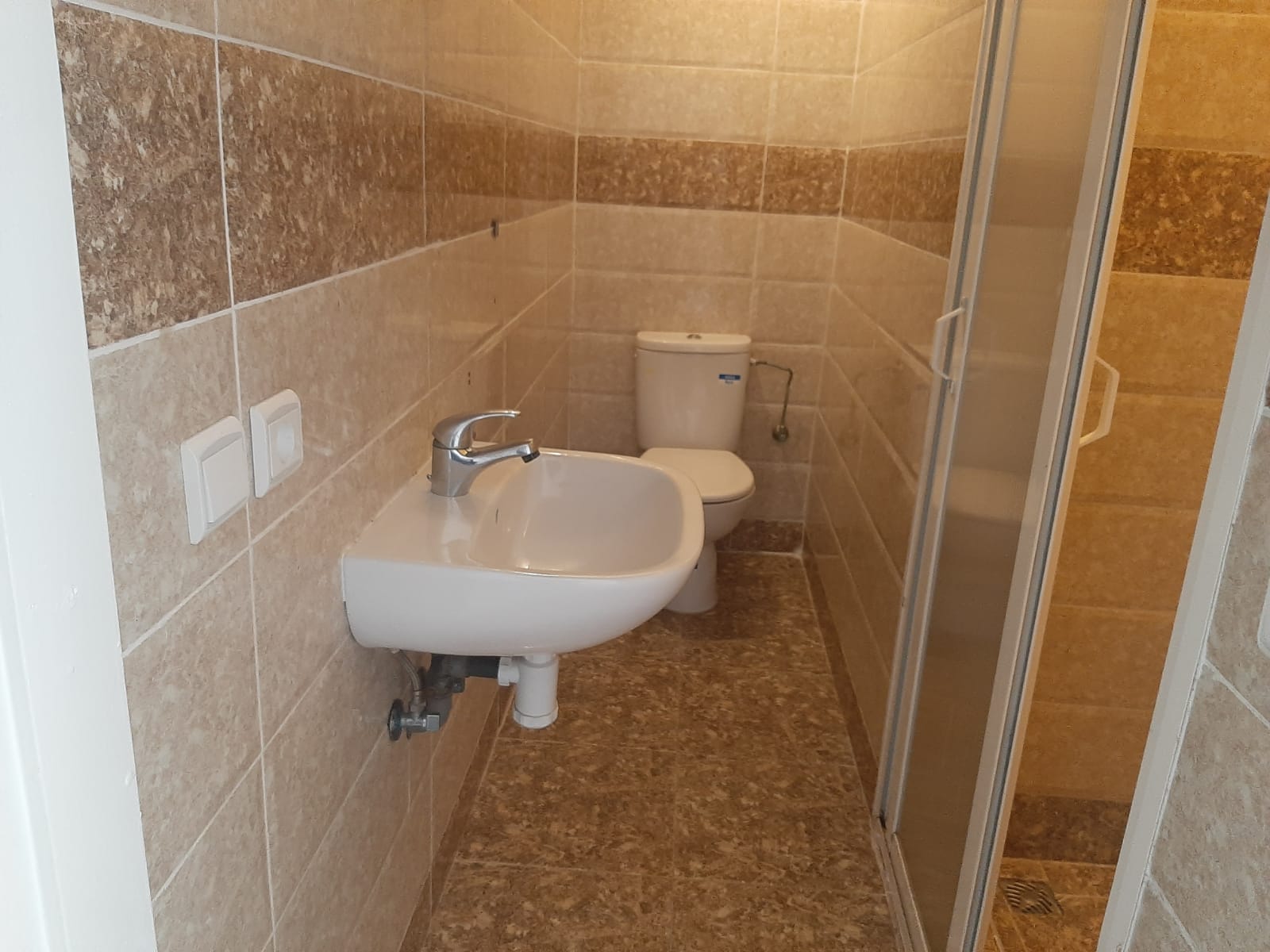 Loue appartement non meublé