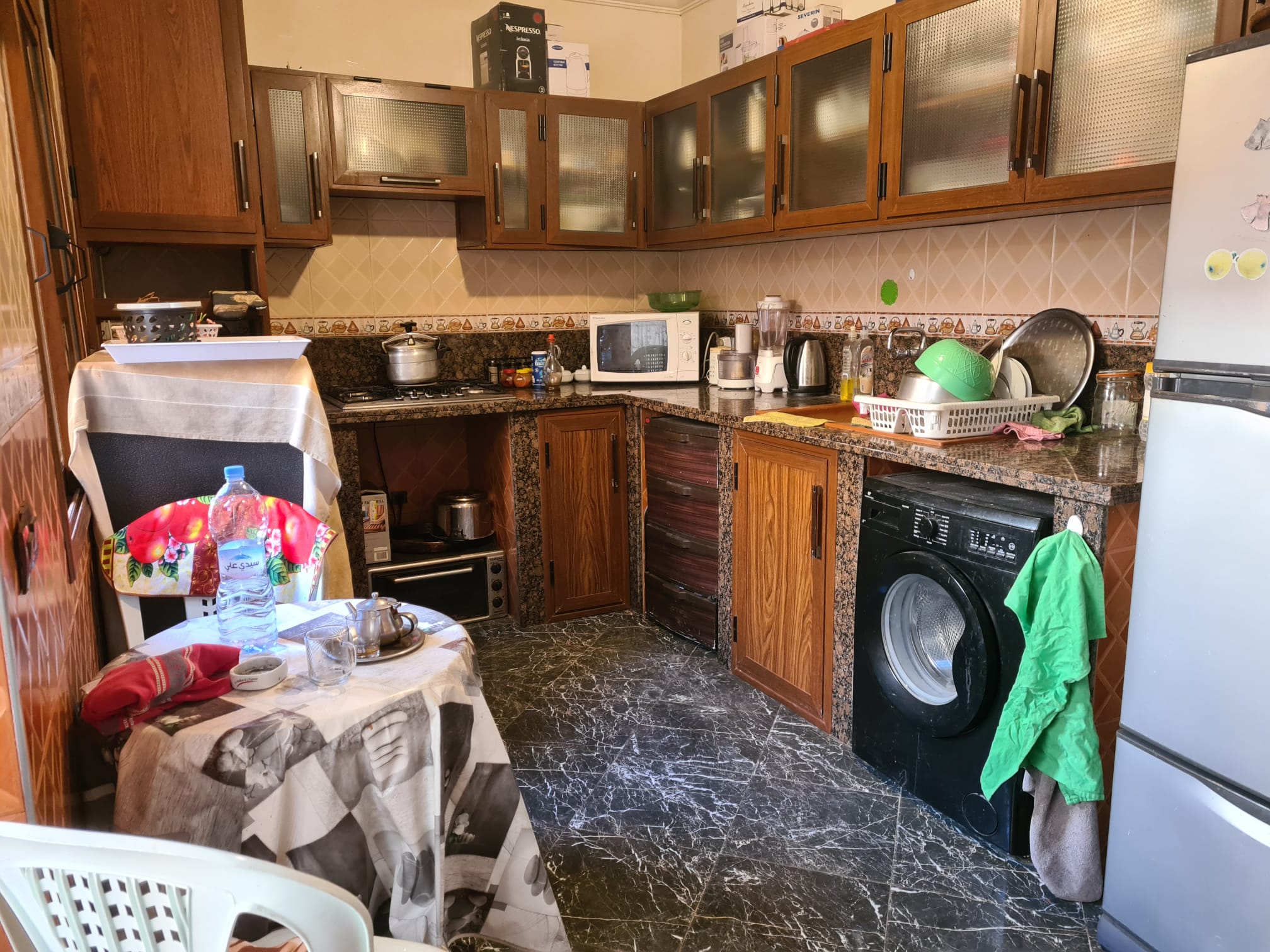 Immeuble commercial et habitation