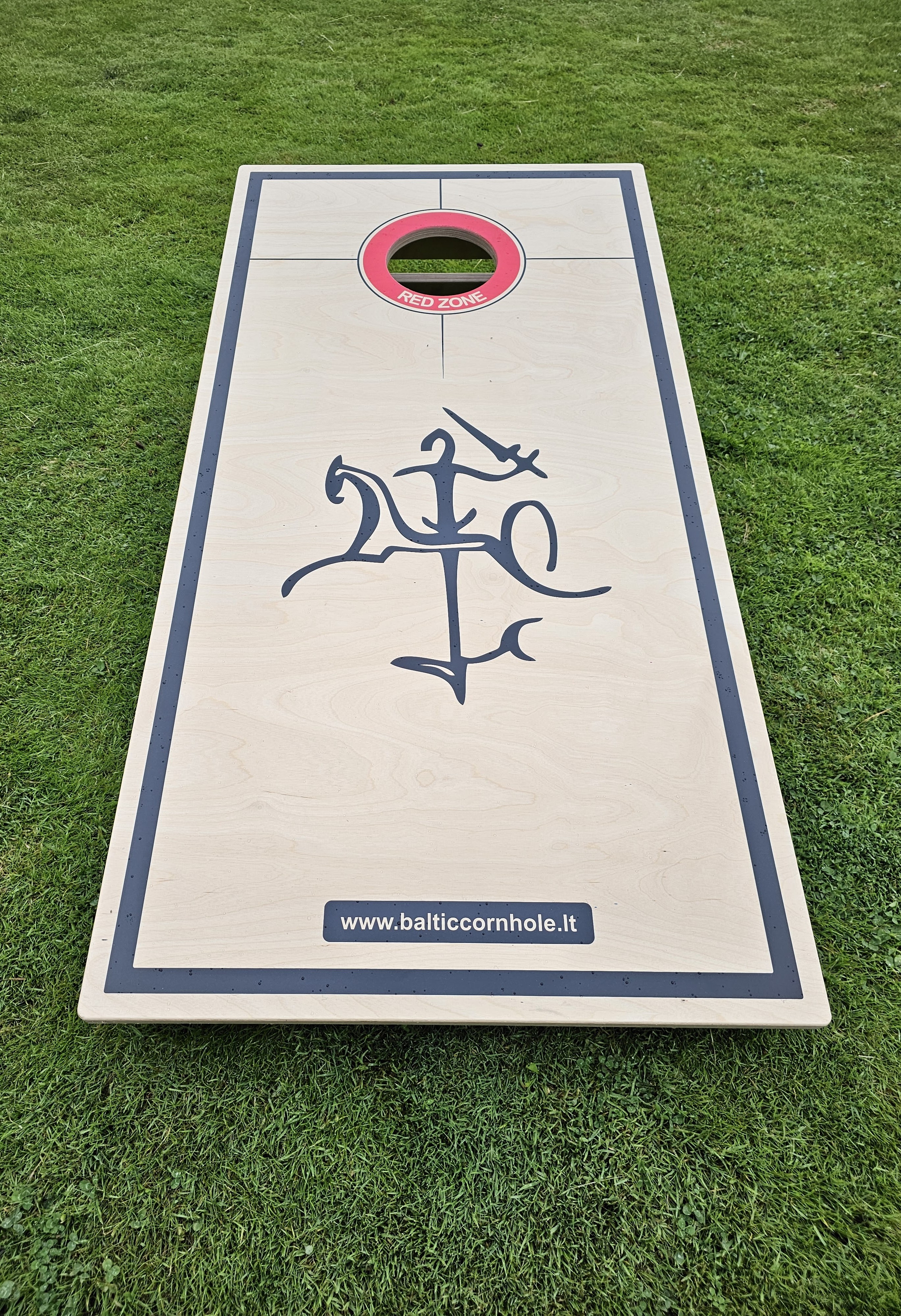 Cornhole žaidimo lenta "Senovinis Vytis" - PRO