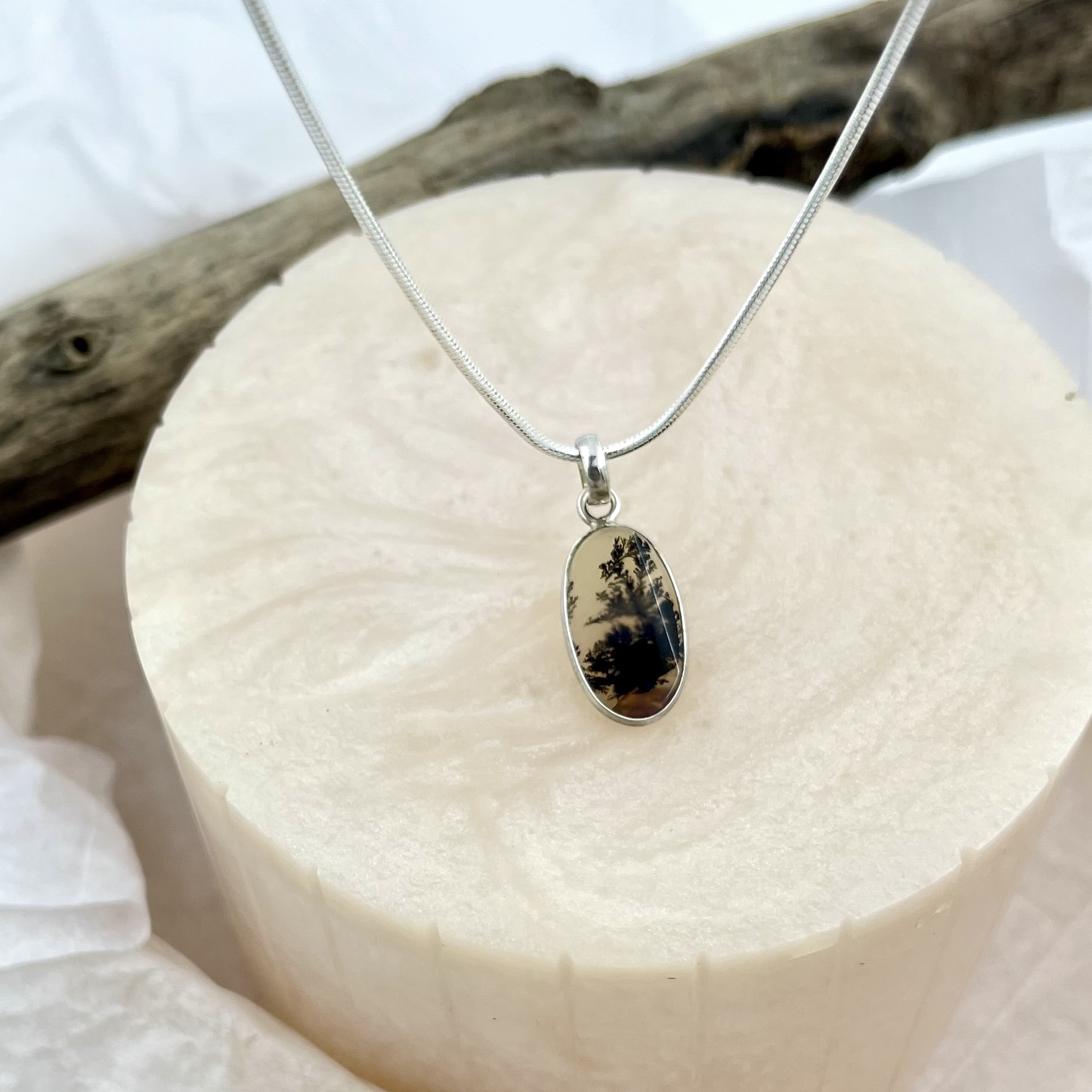 Whispered Silhouettes Shazar silver pendant