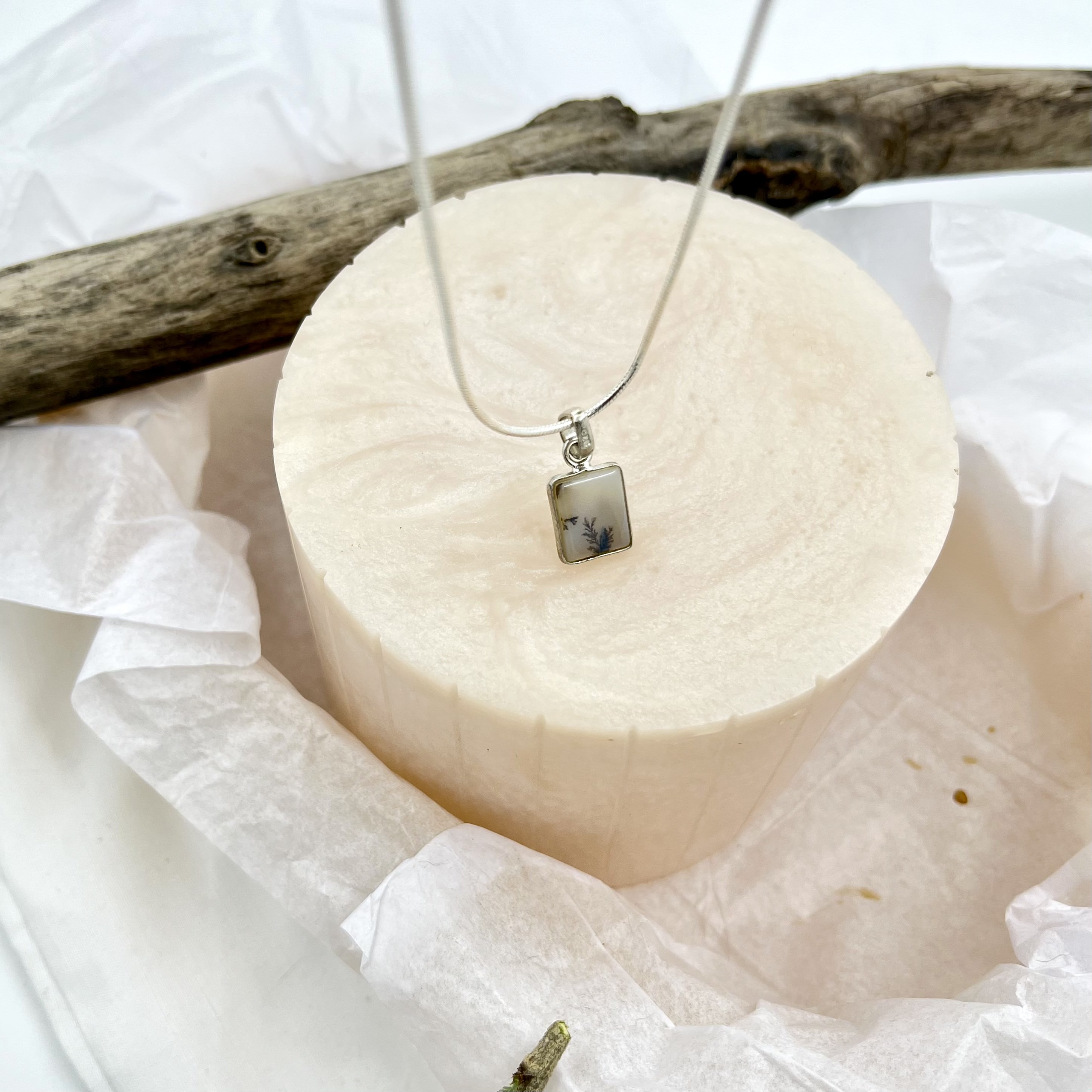 Mist Echoes Shazar silver pendant