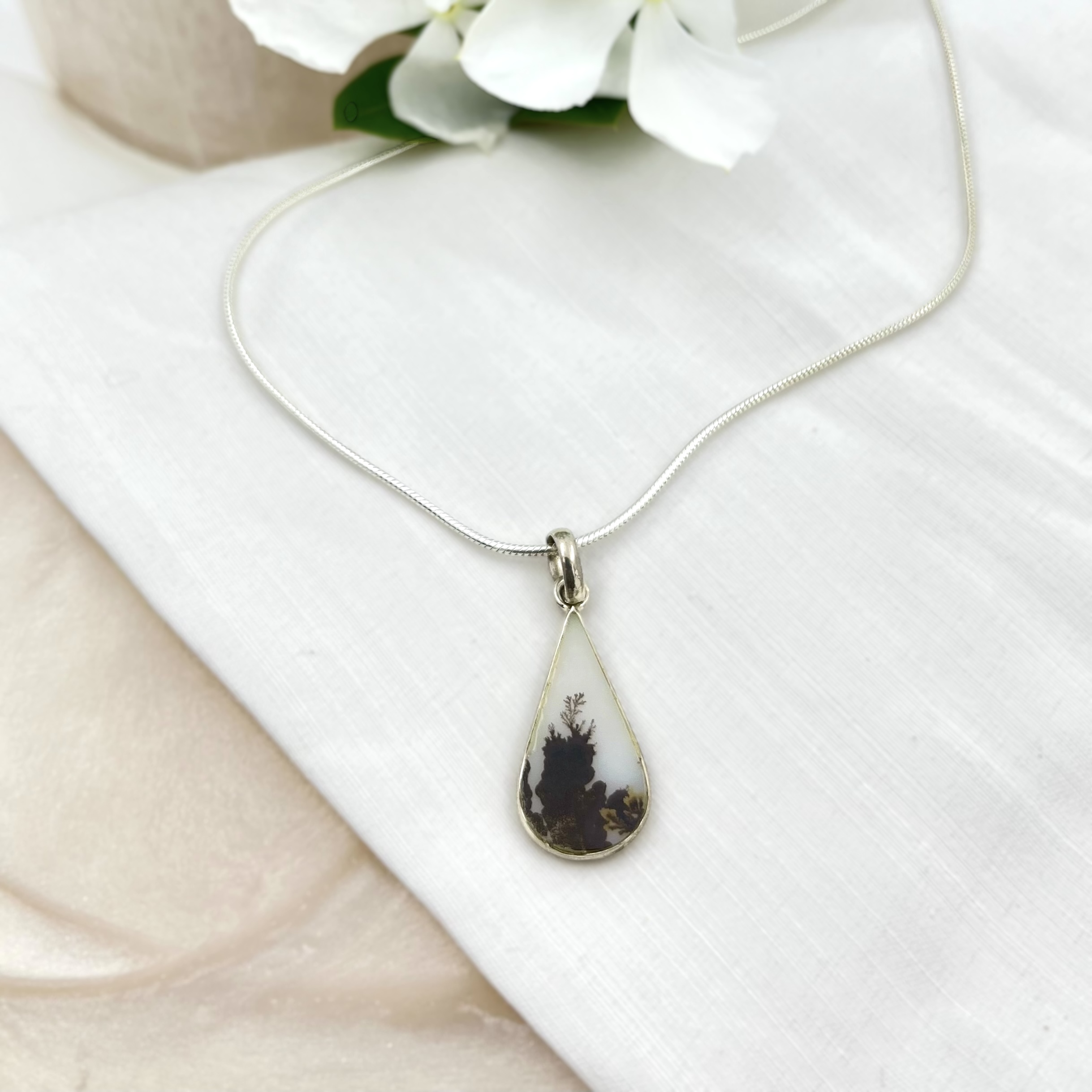 Forest Tear Shazar silver pendant
