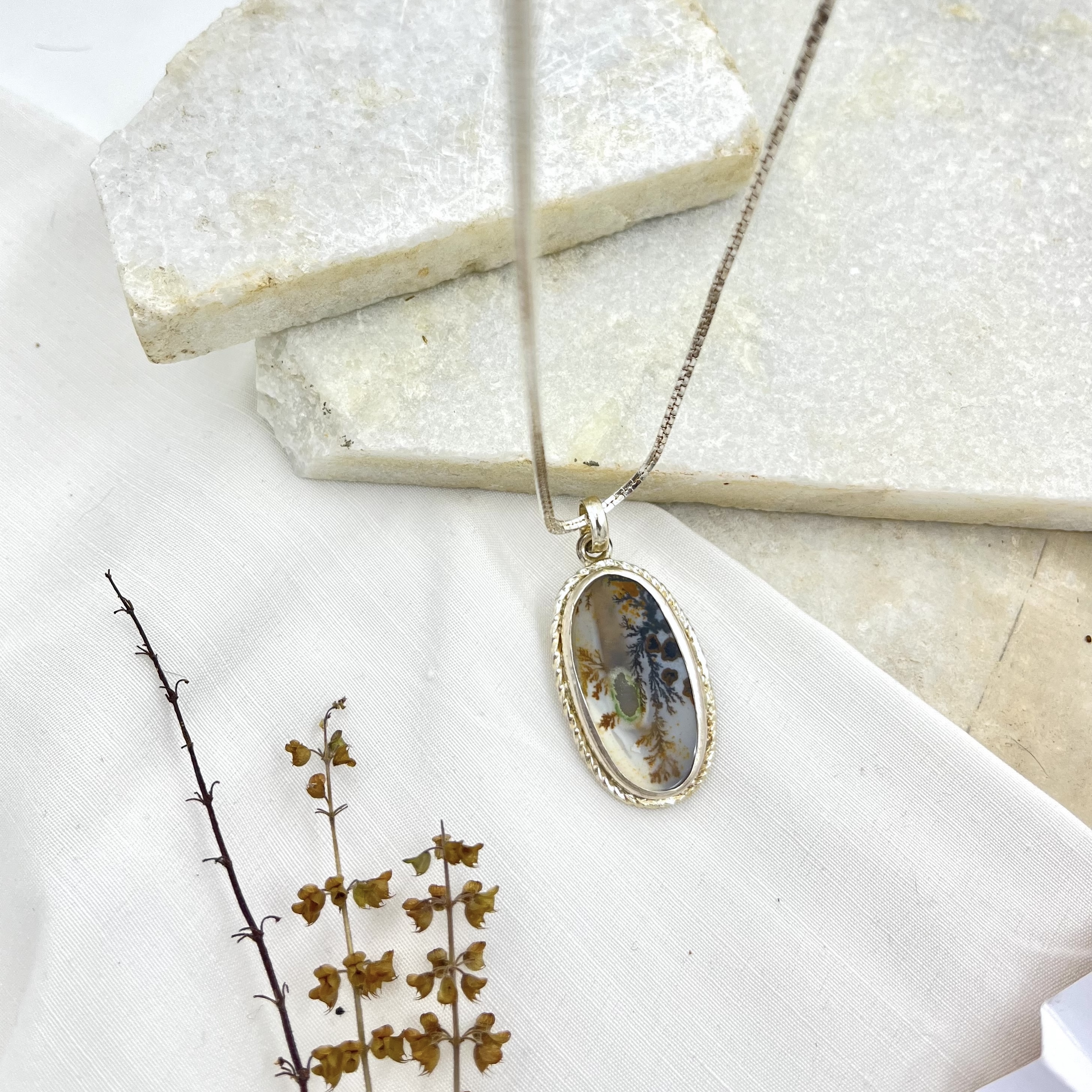 Taupe Shazar silver pendant