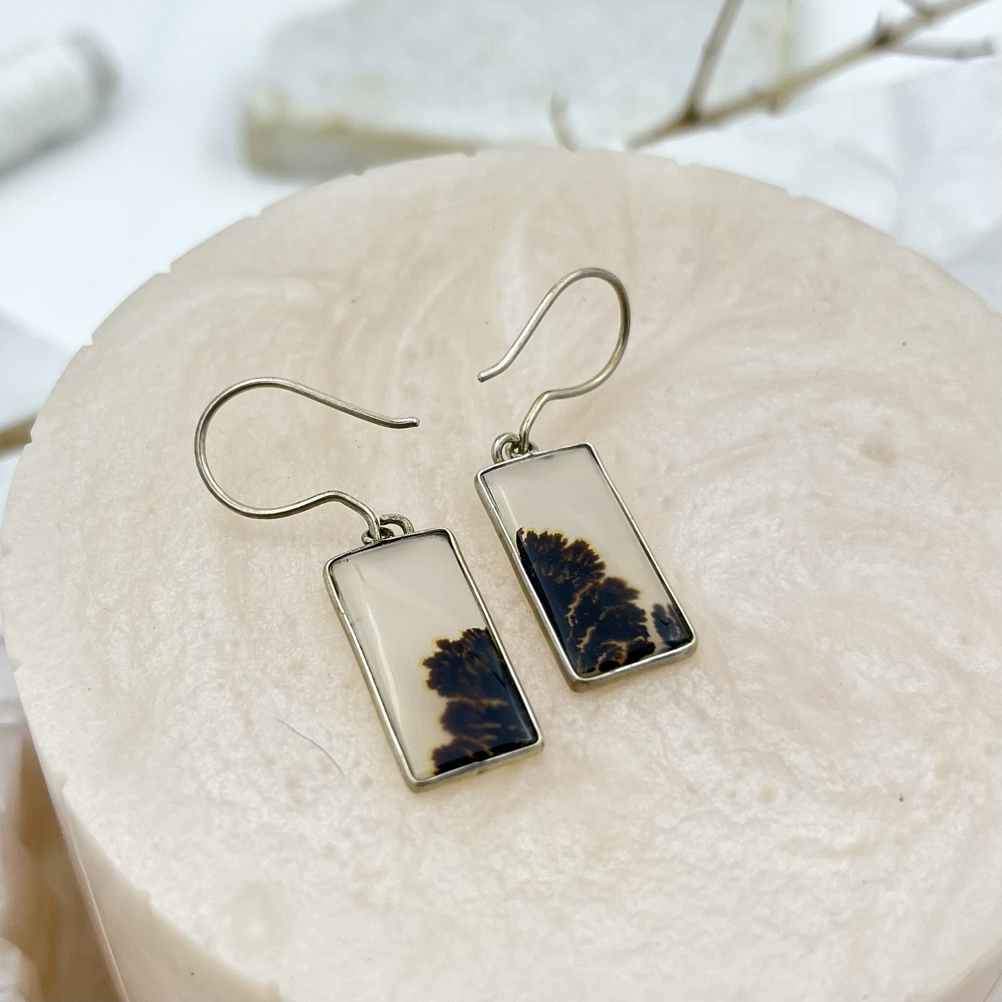 Shazar-dendritic agate silver earring