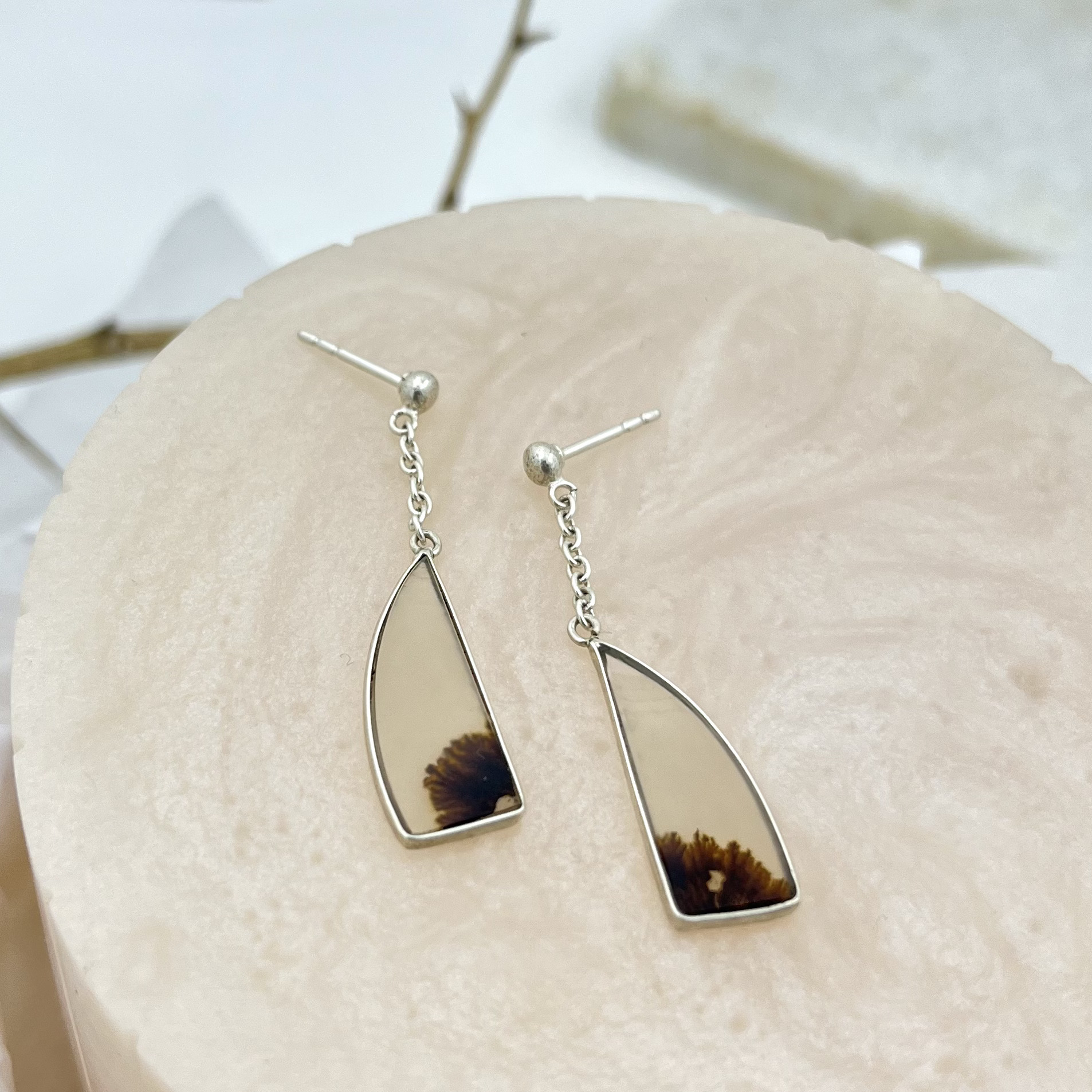 Shazar-dendritic agate silver earring
