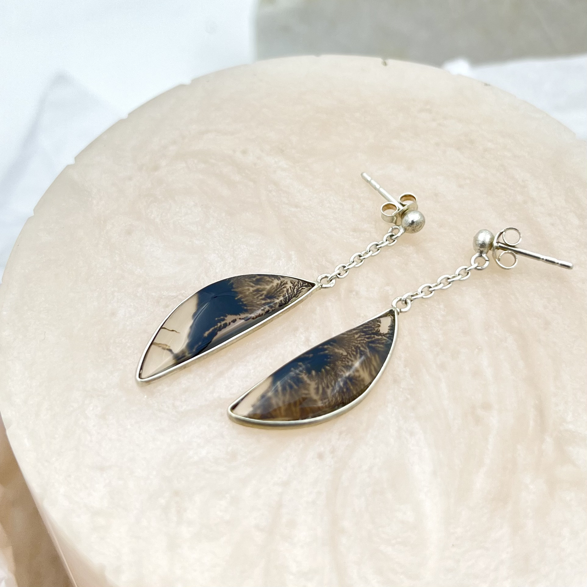 Stormbranch Veil Shazar silver earring