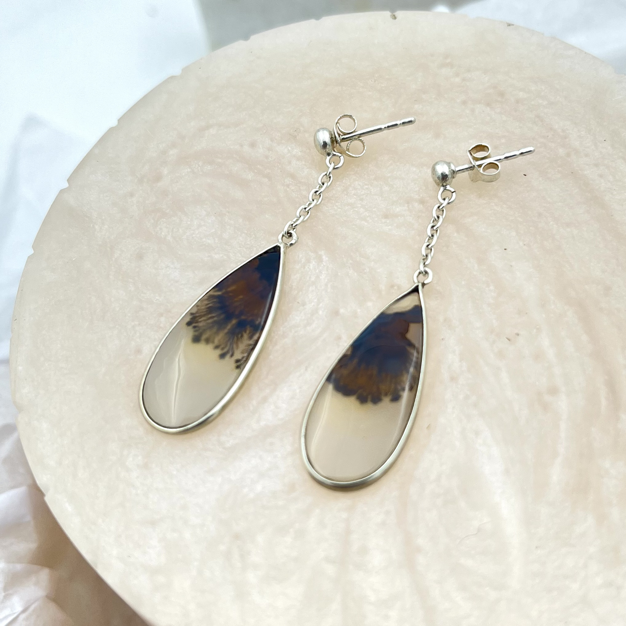 Teardrop Shazar silver hanging earring