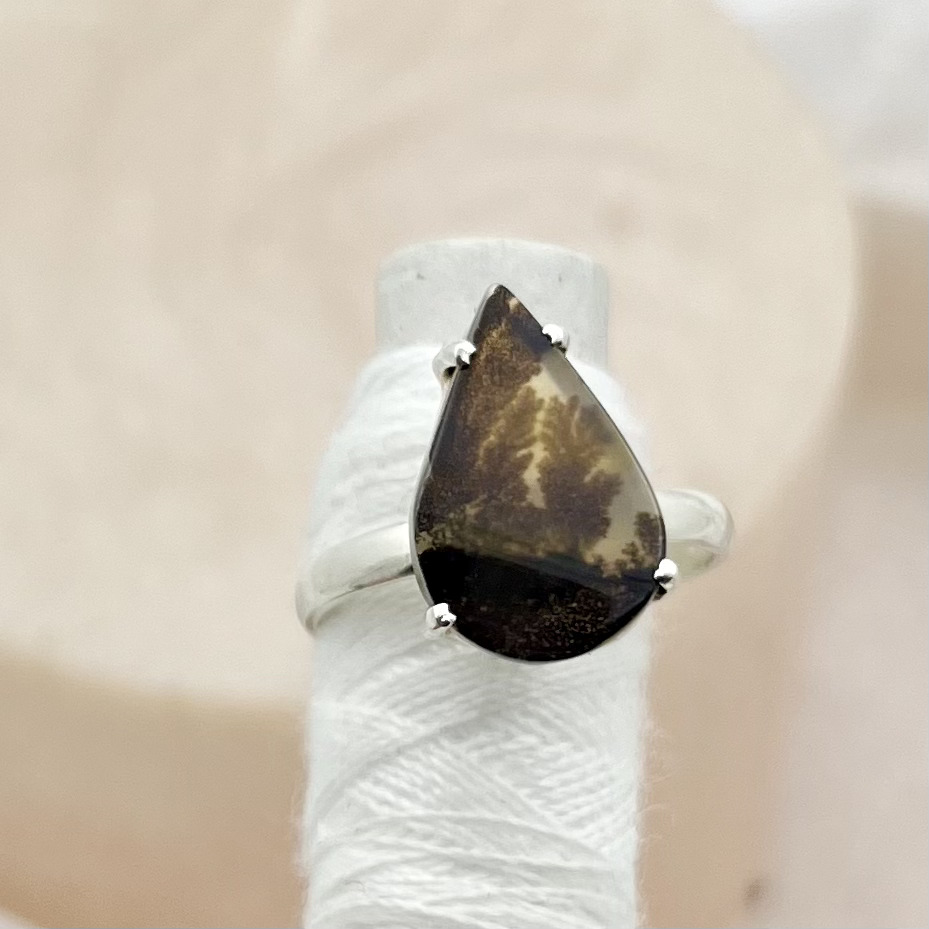 Teardrop Shazar Silver ring