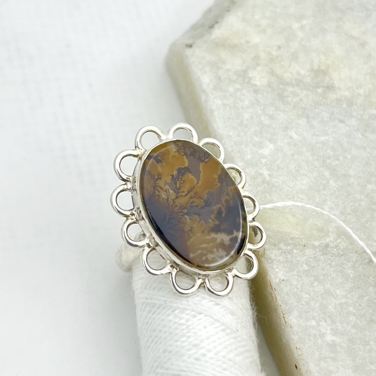 Oval flower shazar silver ring