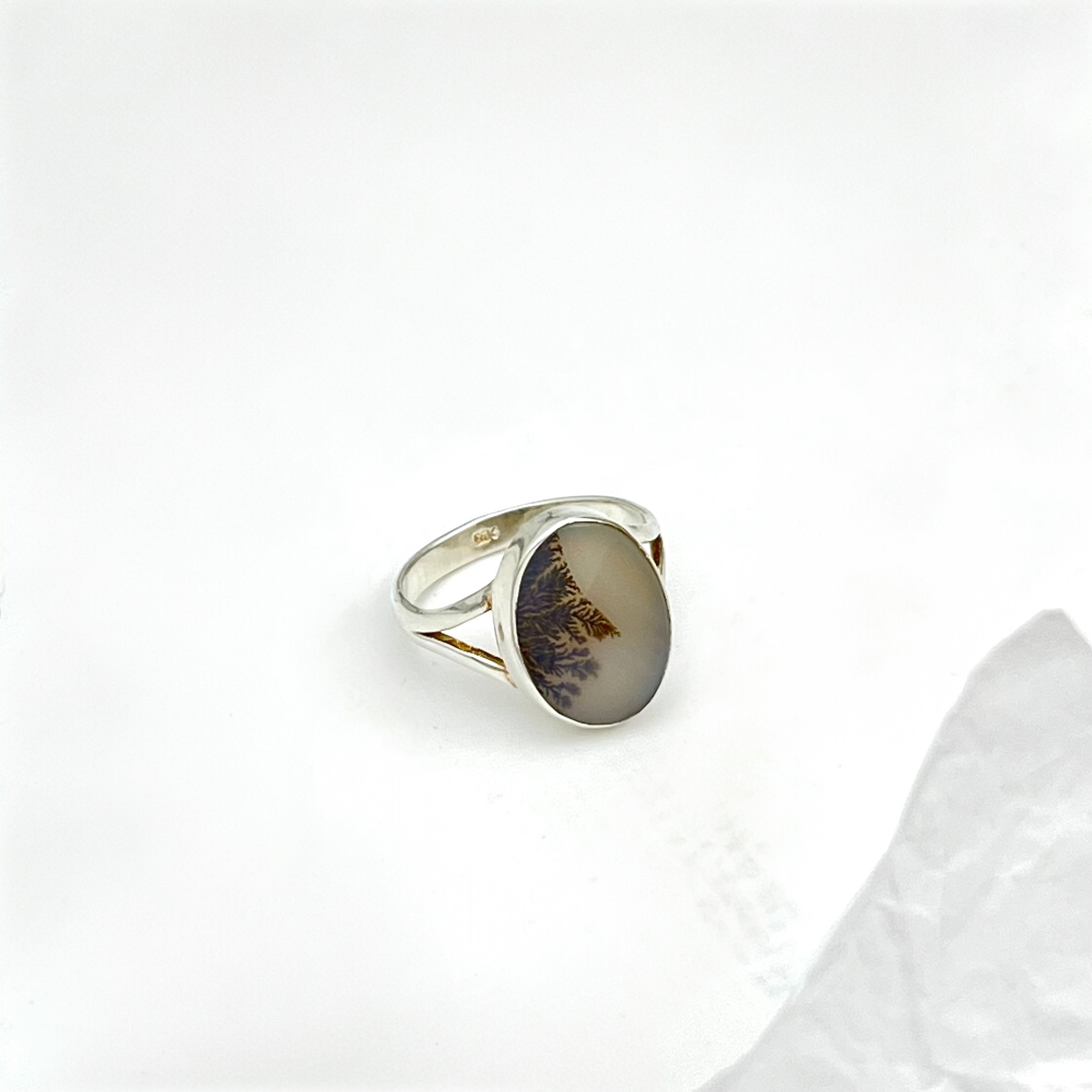 Oval Shazar Silver split shank Ring