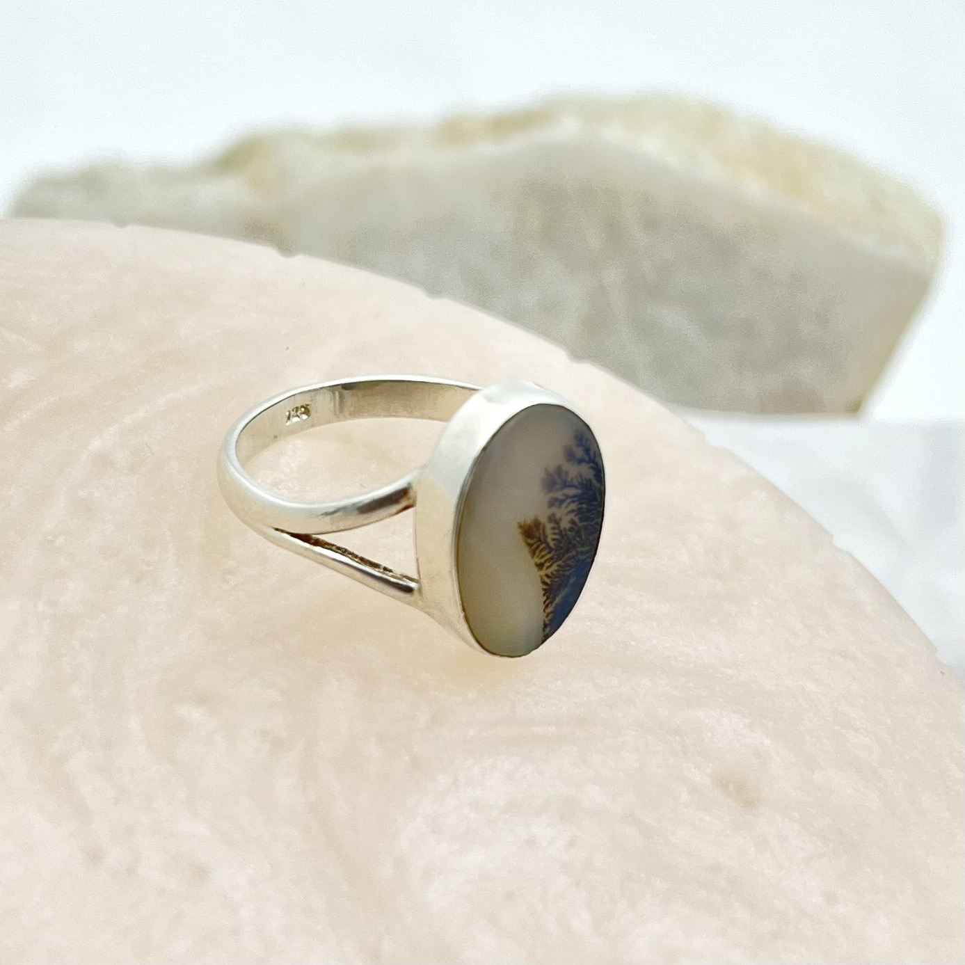 Oval Shazar Silver split shank Ring